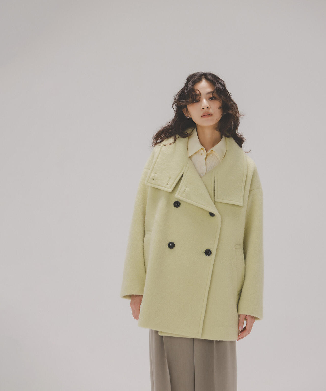 【Oggi掲載】スタンドネックシャギーミディコート