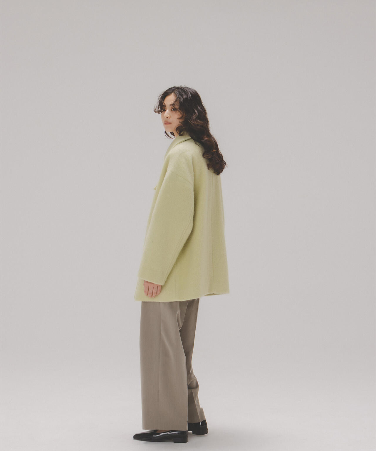 【Oggi掲載】スタンドネックシャギーミディコート