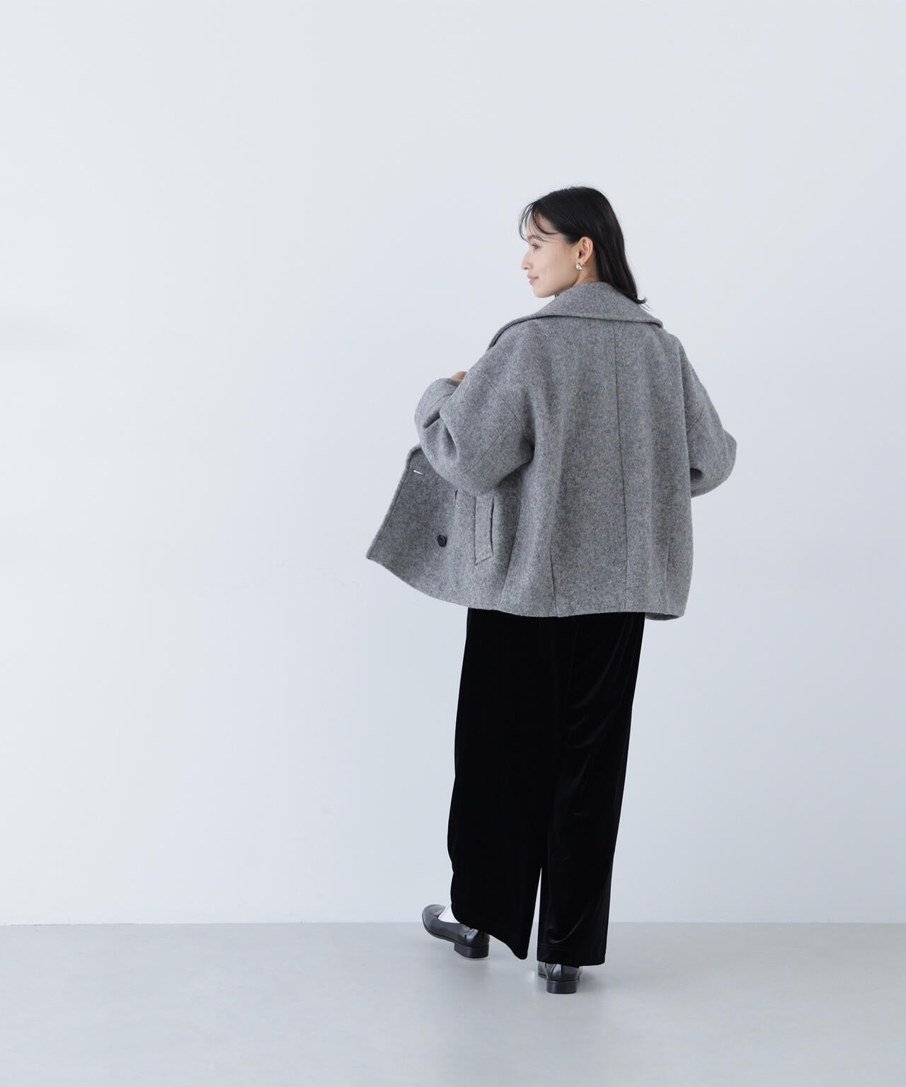 ウーリーフォルムハーフコート