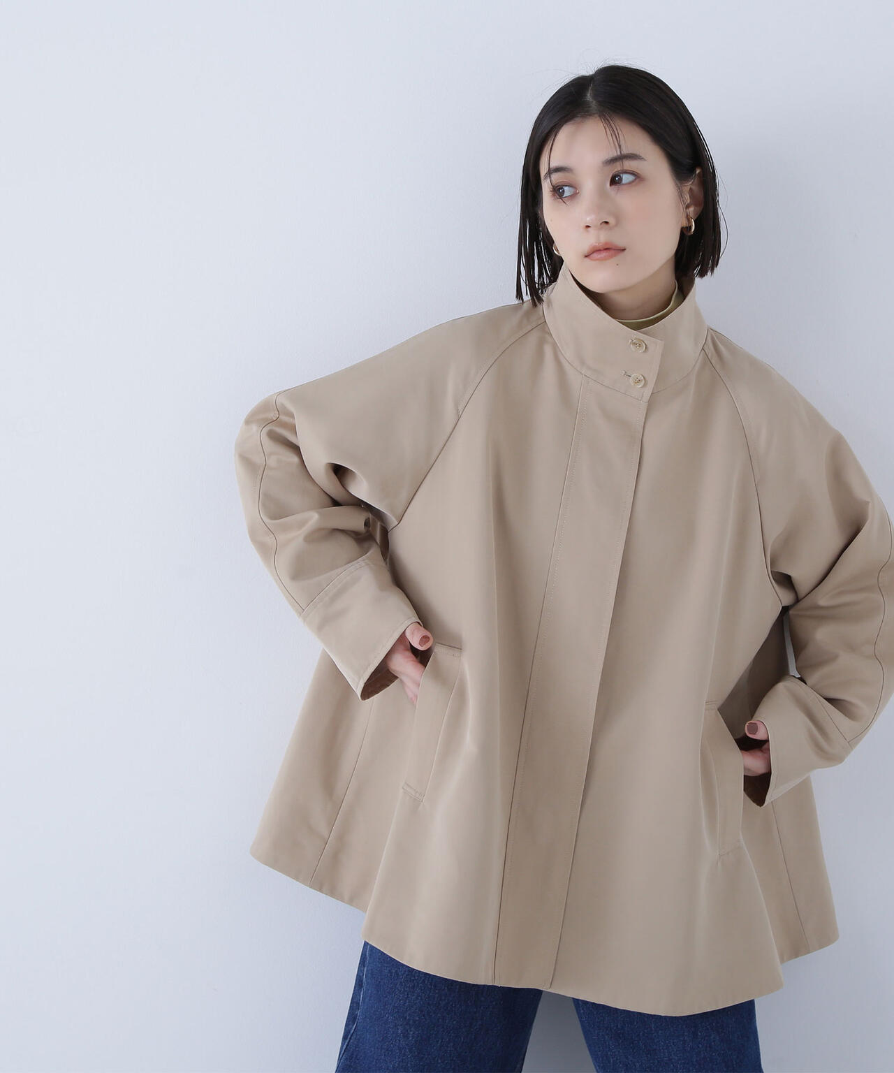 スタンドネックテントラインブルゾン