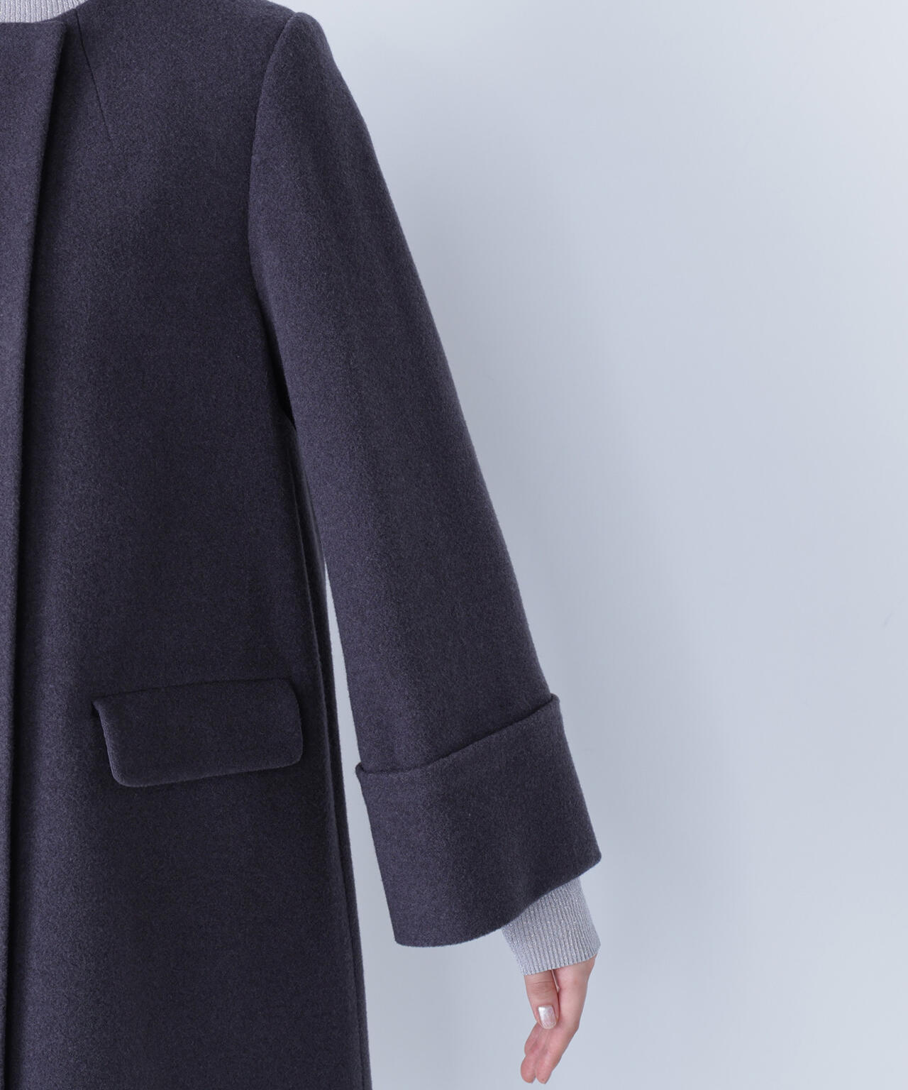 ノーカラーミドルコート