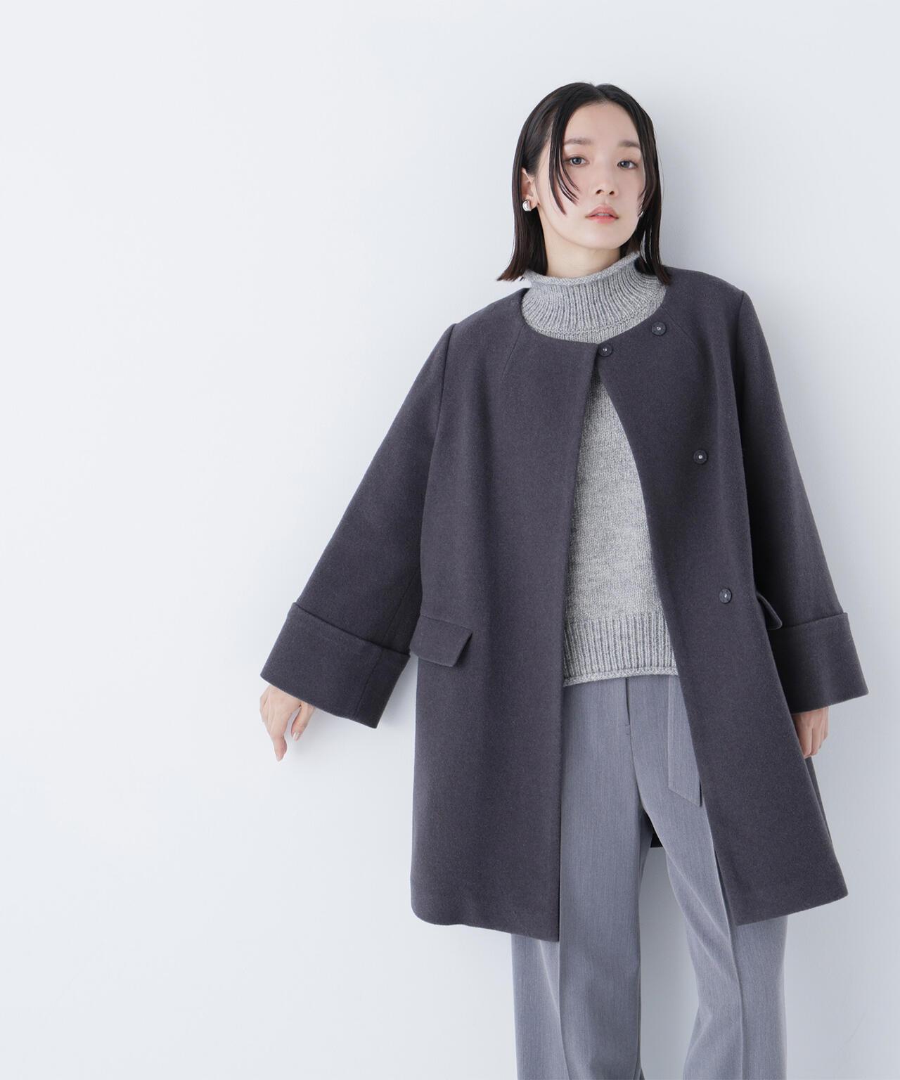 ノーカラーミドルコート