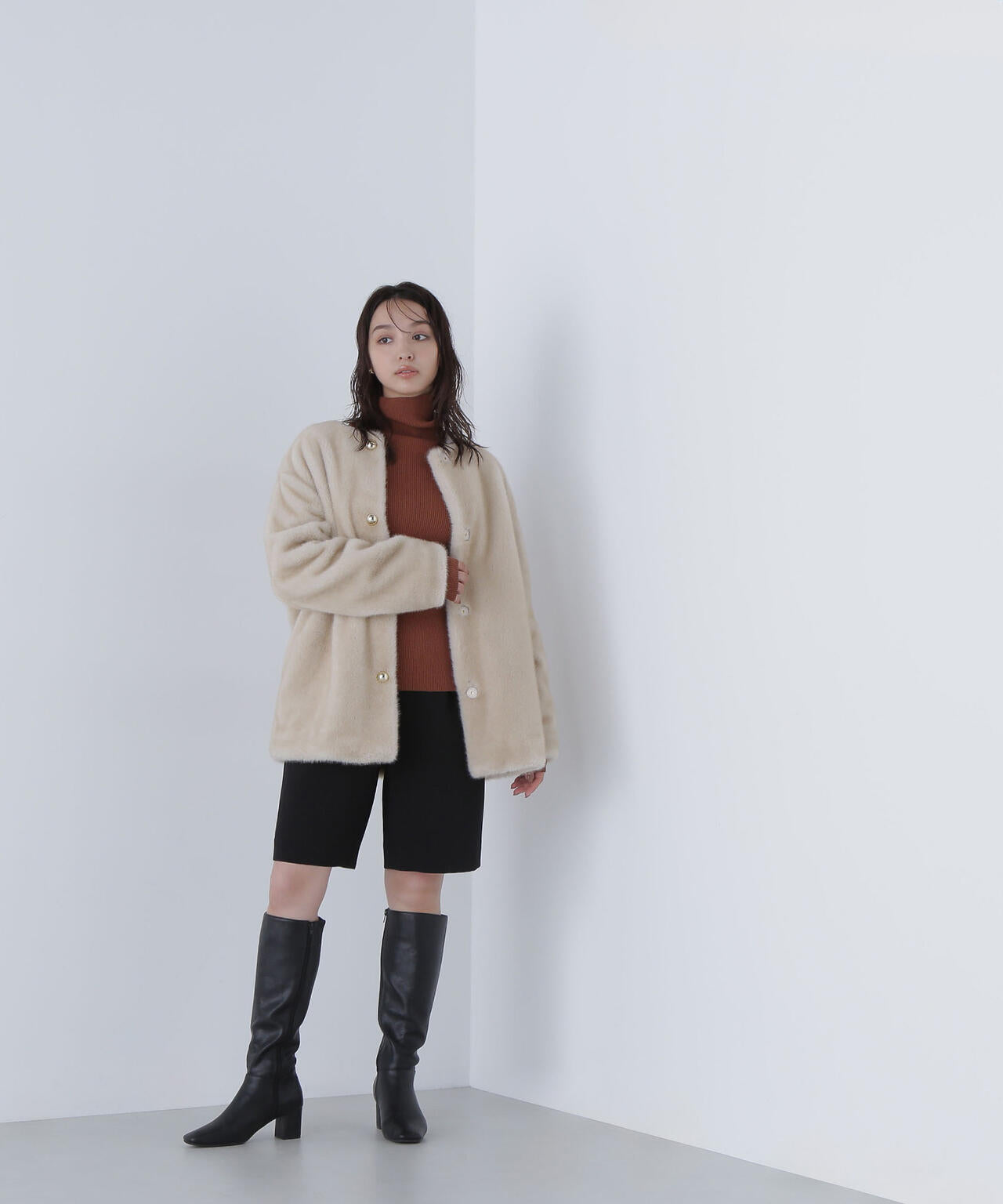 フェイクファーノーカラーハーフコート | NATURAL BEAUTY BASIC