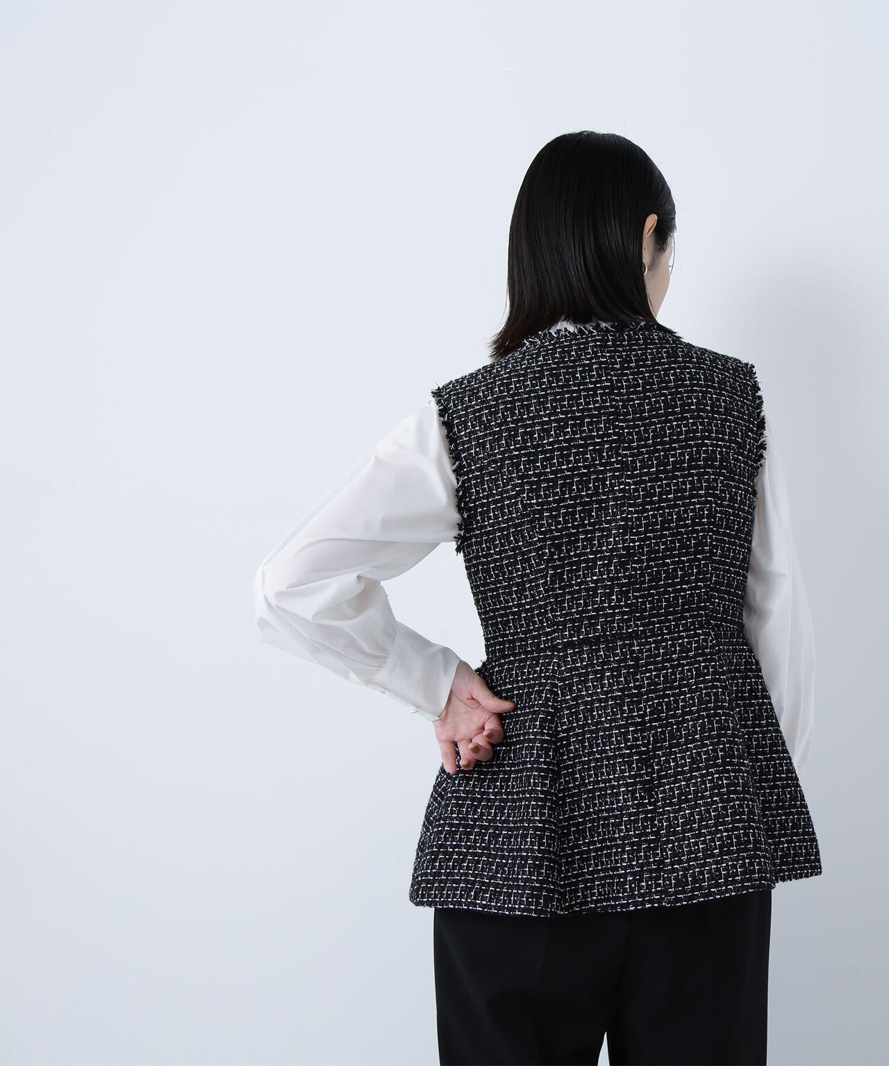 ツイードペプラムジレ