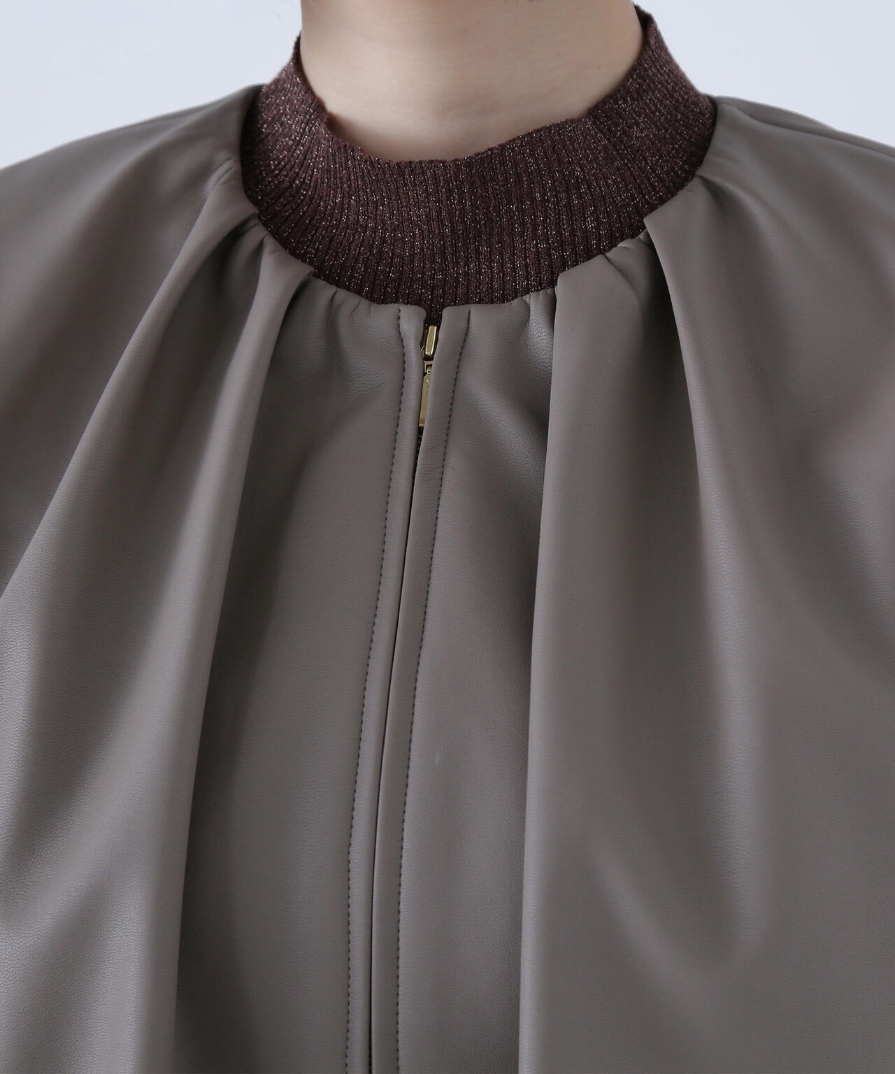 フェイクレザーギャザーブルゾン