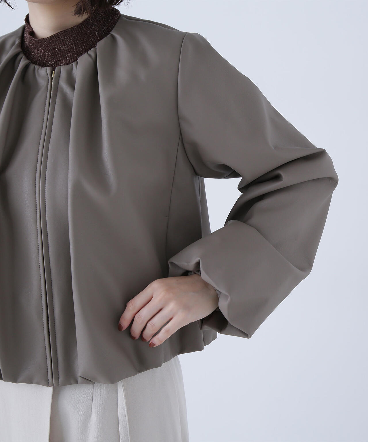 フェイクレザーギャザーブルゾン | NATURAL BEAUTY BASIC