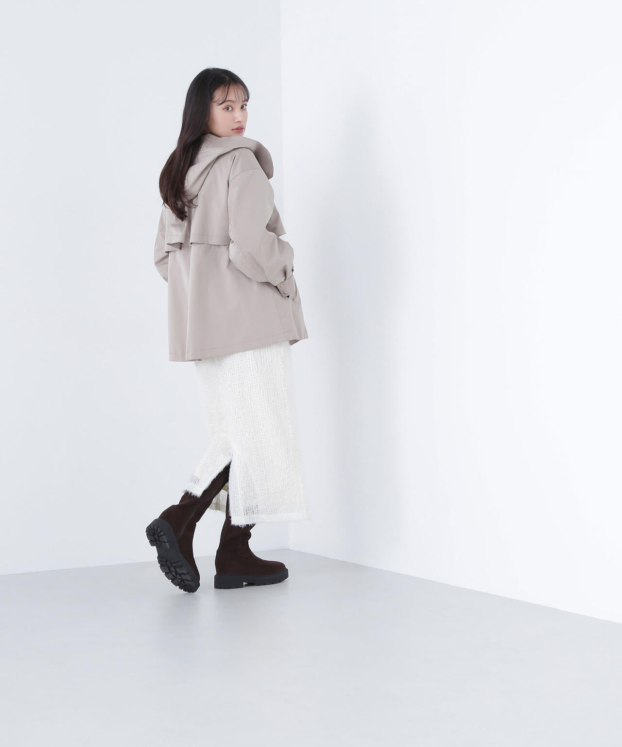 フーディードロストブルゾン