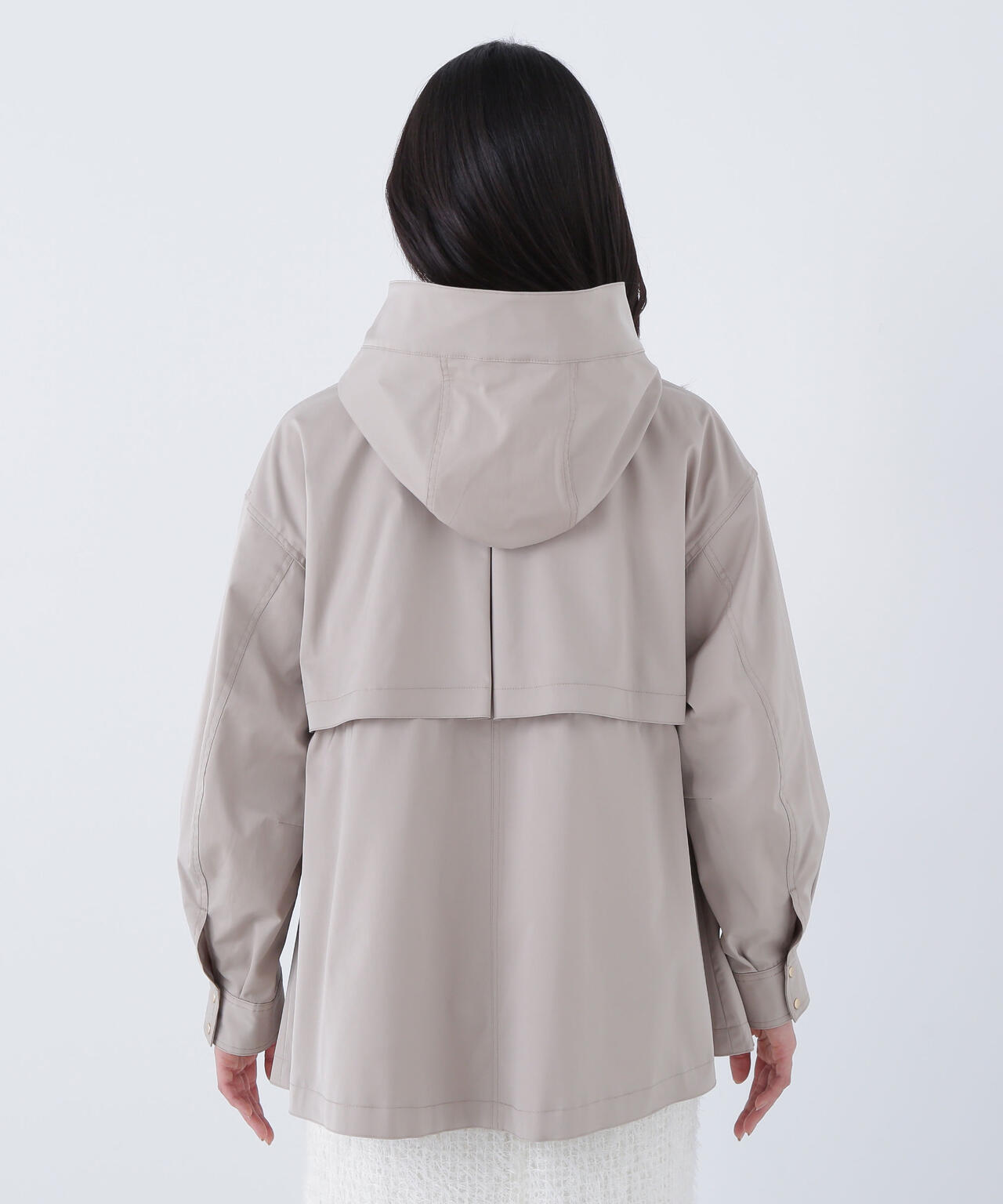 フーディードロストブルゾン