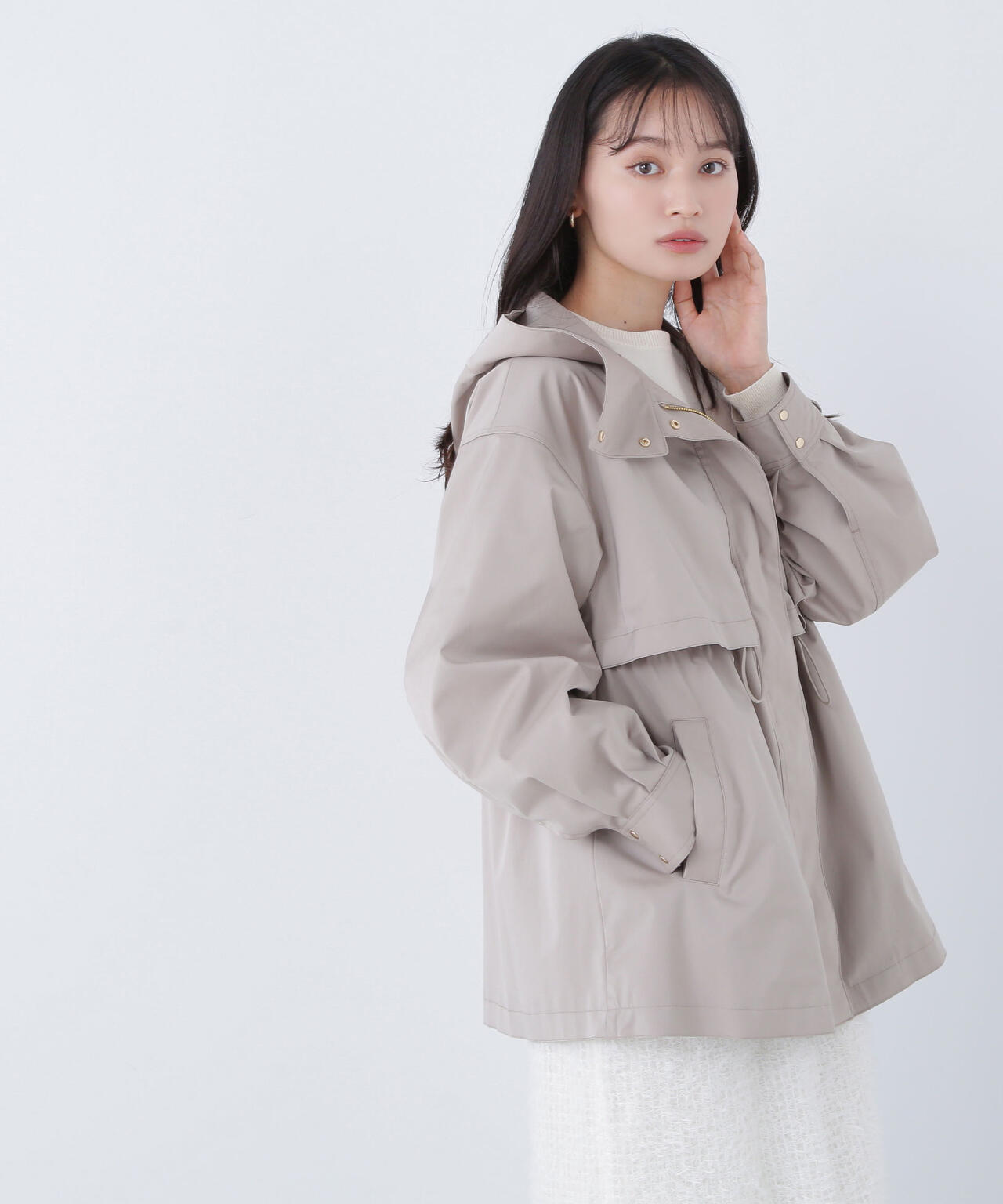 フーディードロストブルゾン