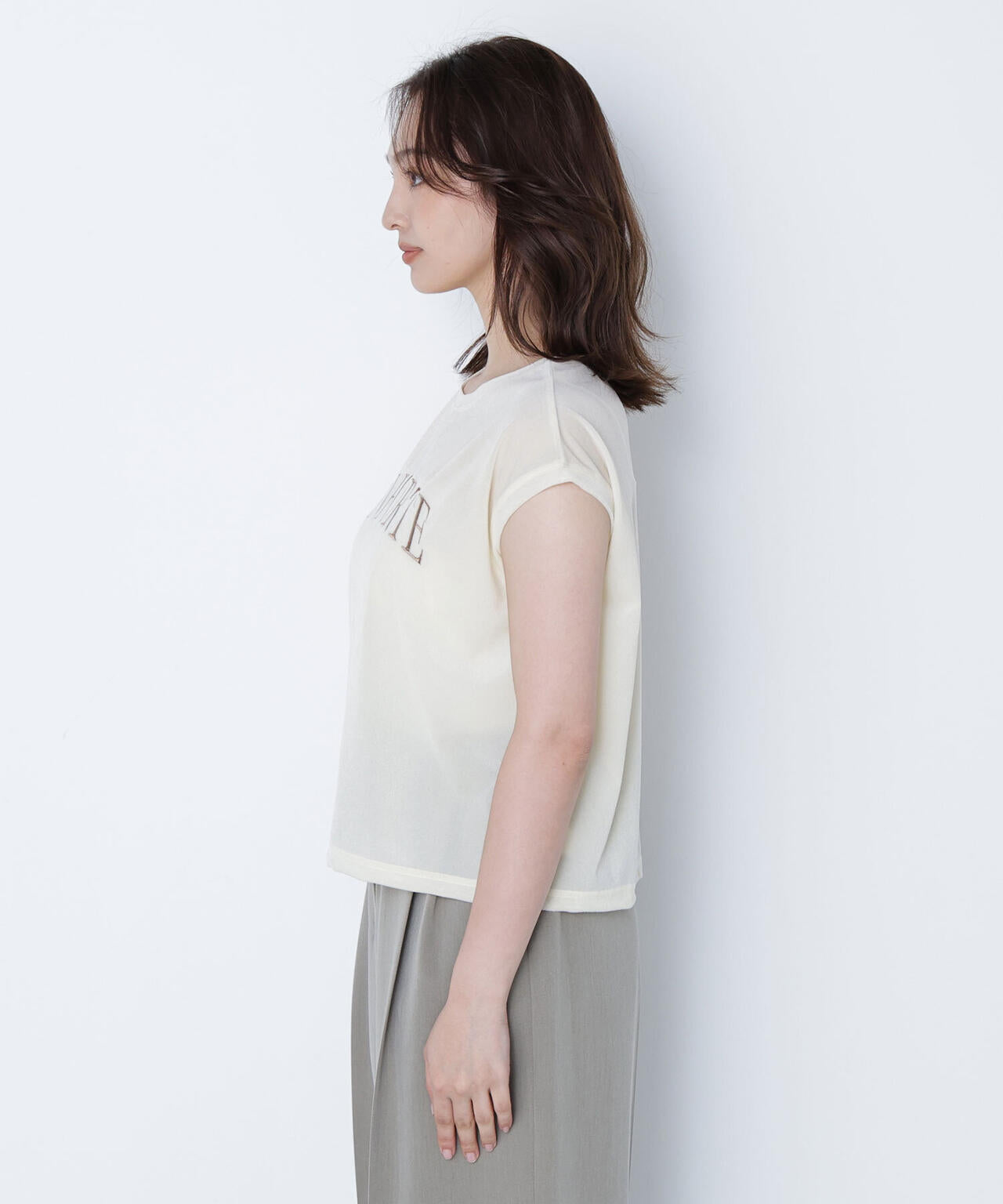 ベロアロゴ刺繍トップス* | NATURAL BEAUTY BASIC（ナチュラル