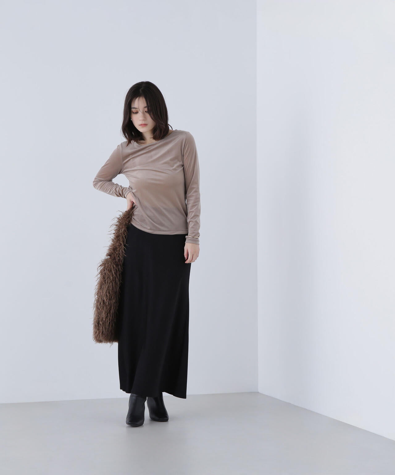 ベロアボートネックカットソー