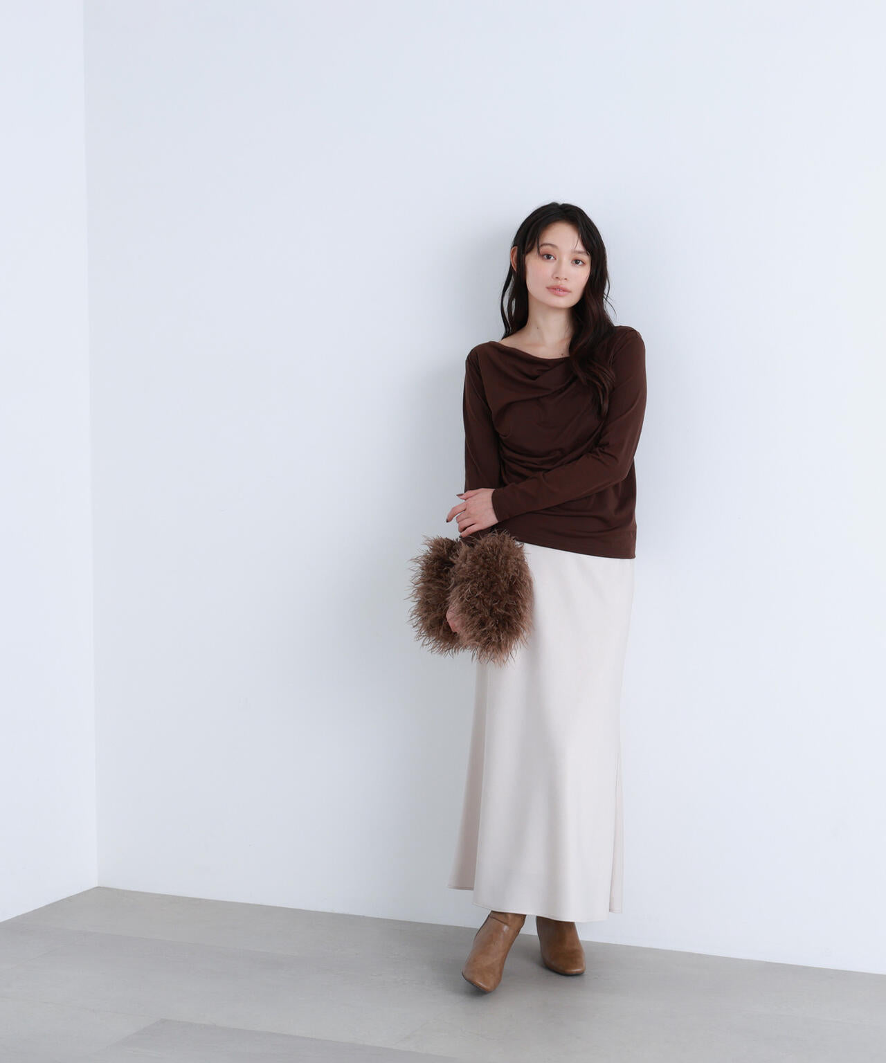 ドレープネックカットソー