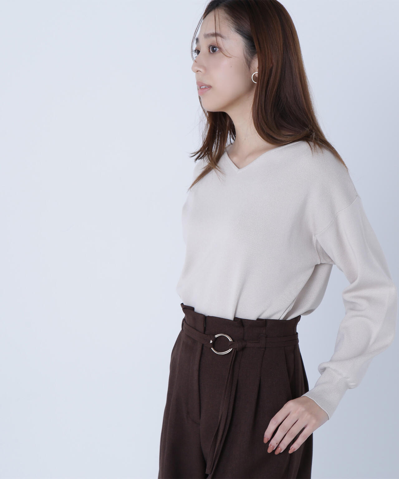 総針ベーシックシリーズ ニュアンスVネックニット