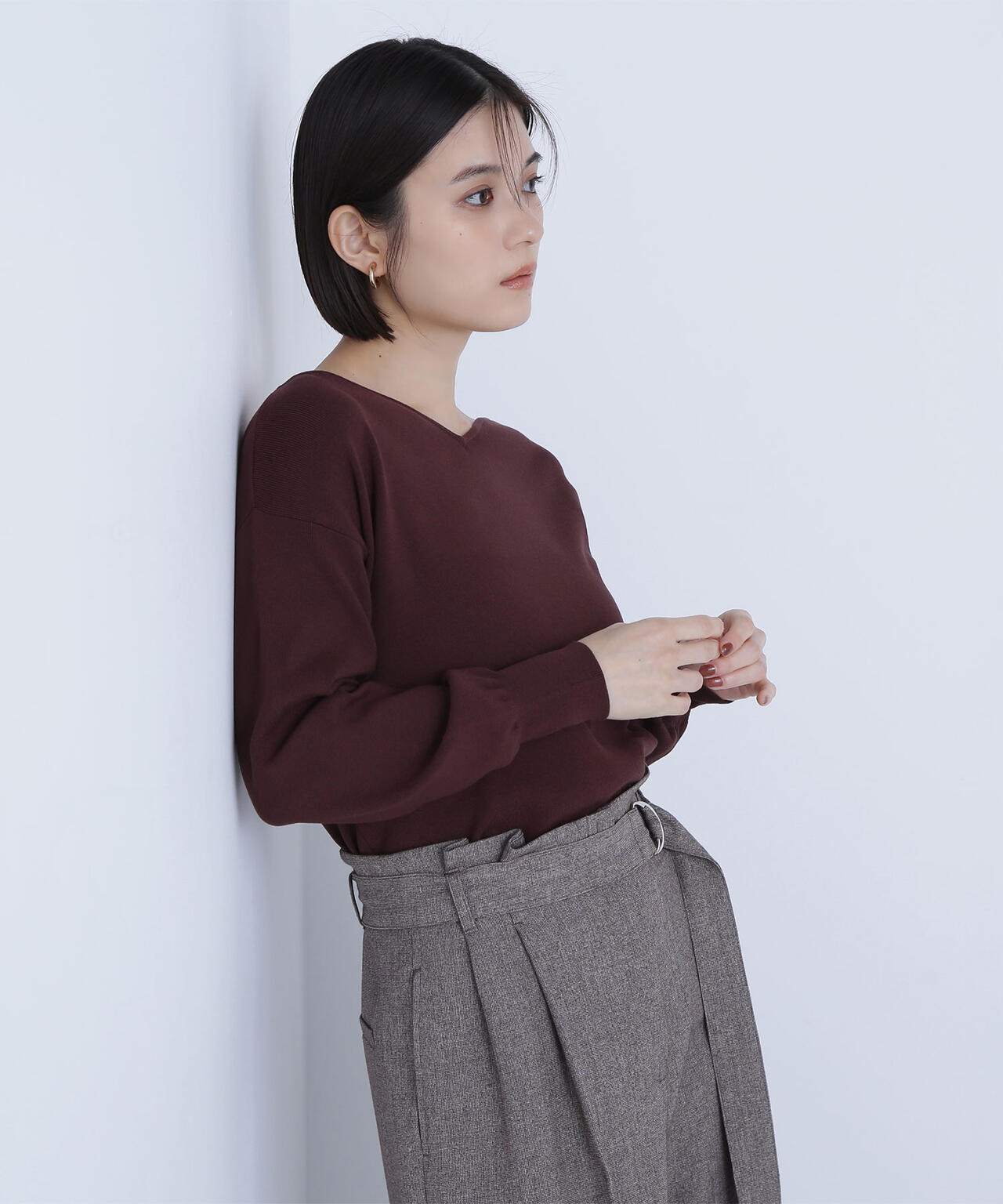 総針ベーシックシリーズ ニュアンスVネックニット