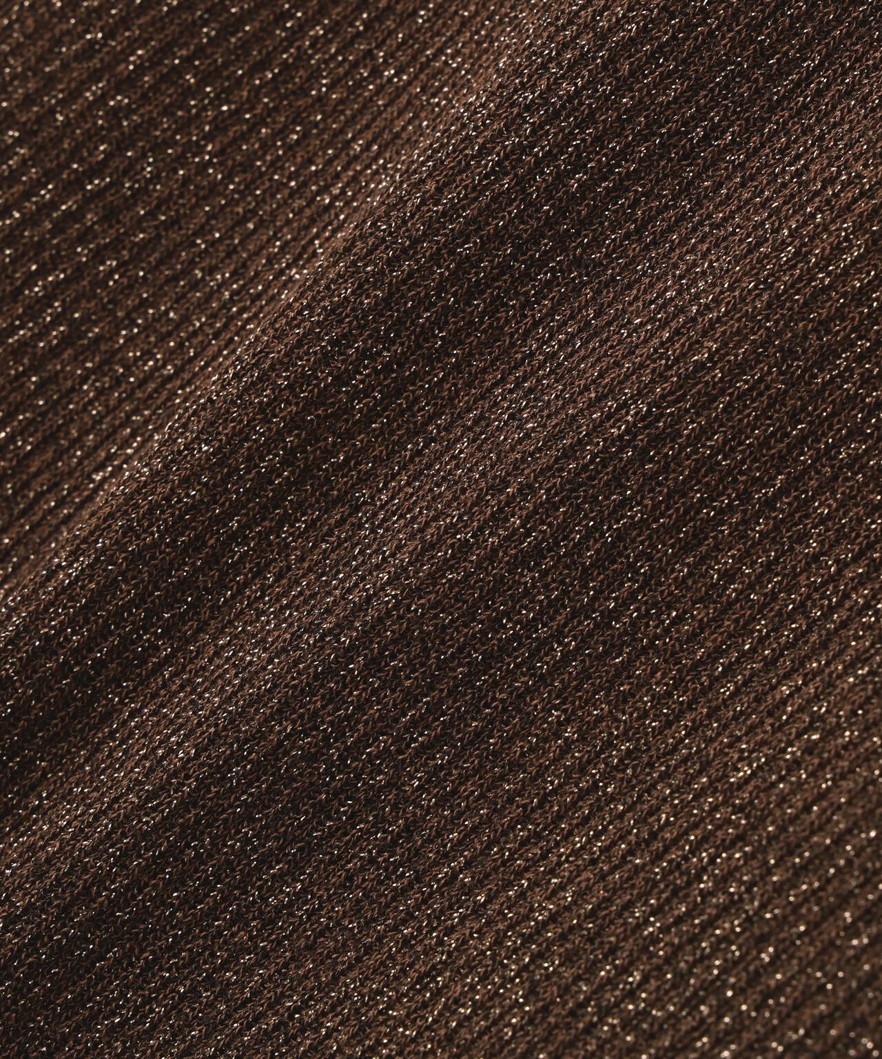 ハイネックラメリブニット