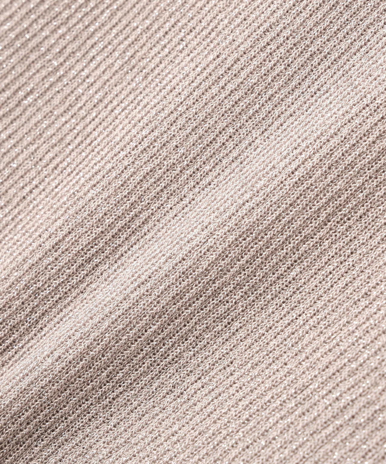 ハイネックラメリブニット