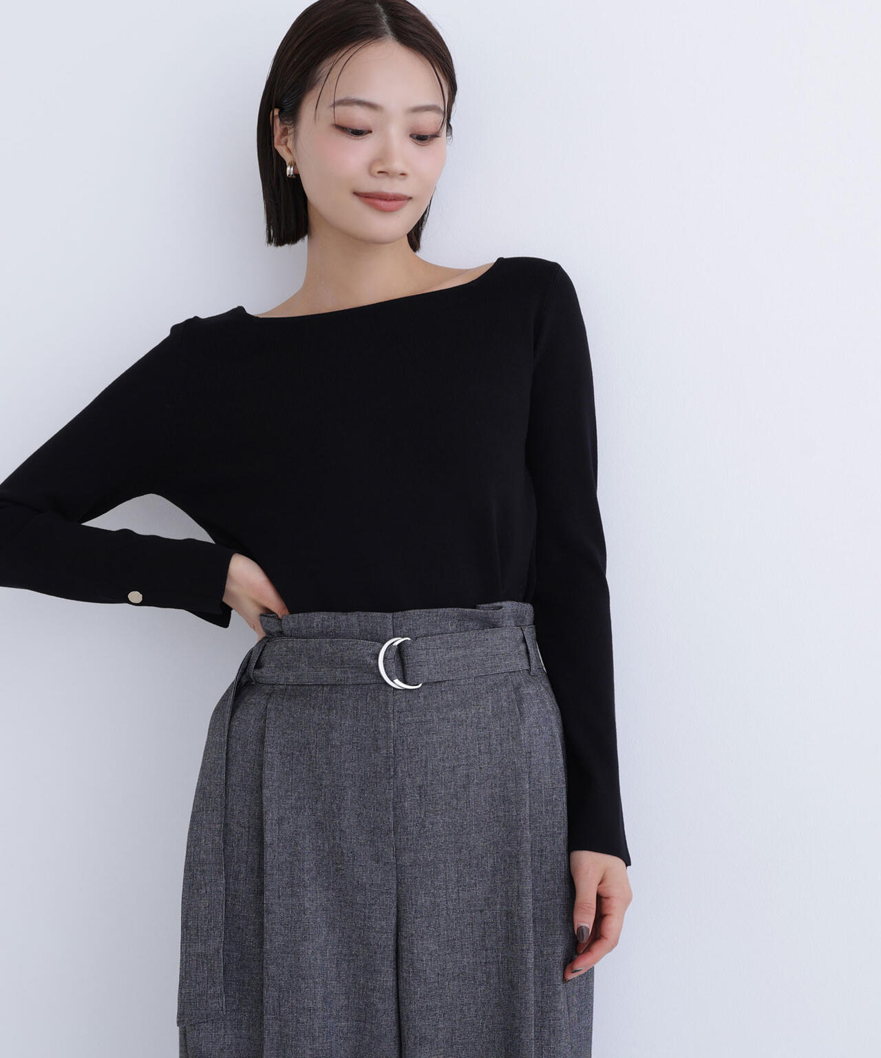 総針ベーシックシリーズ スクエアネックニット