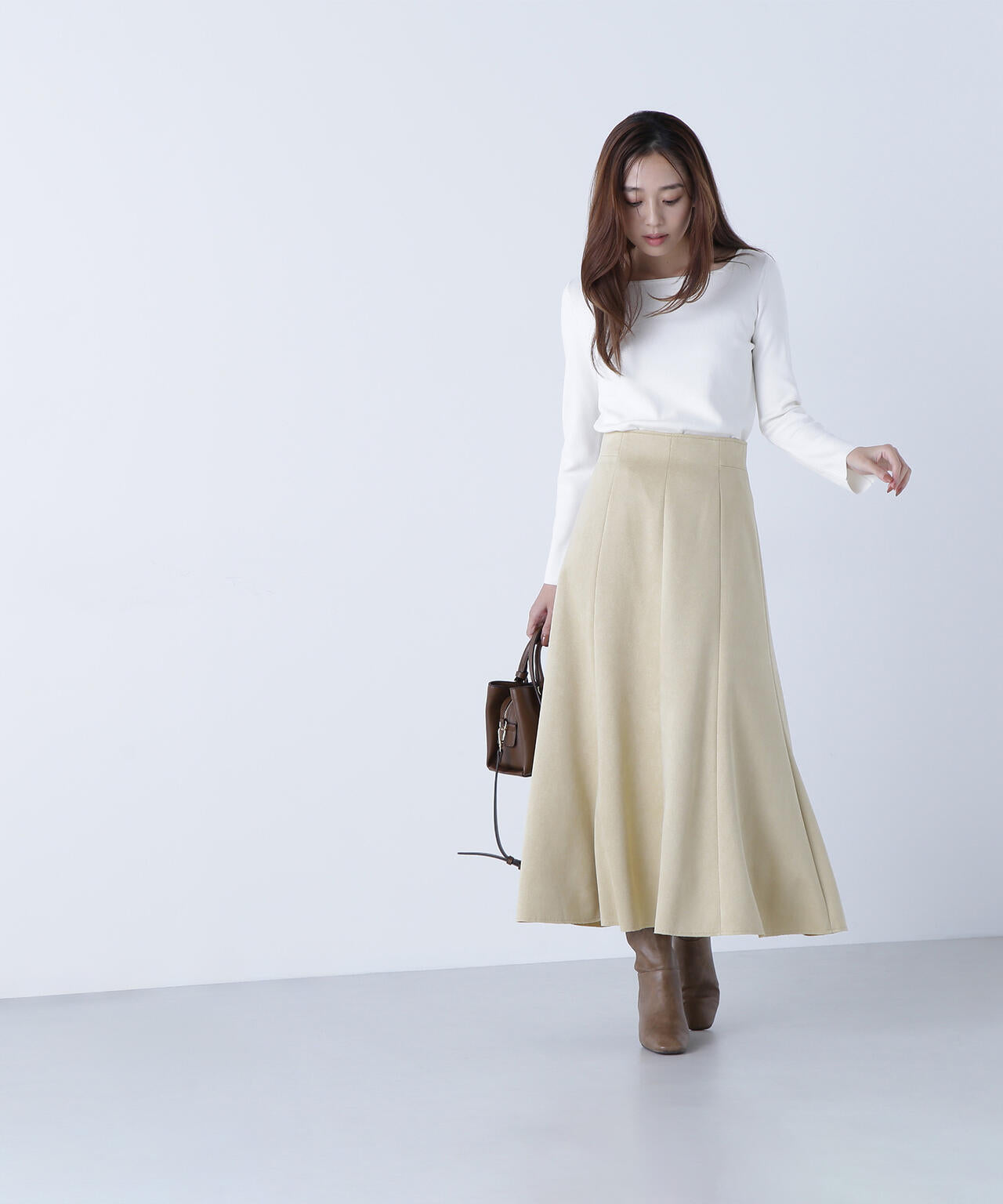 総針ベーシックシリーズ スクエアネックニット