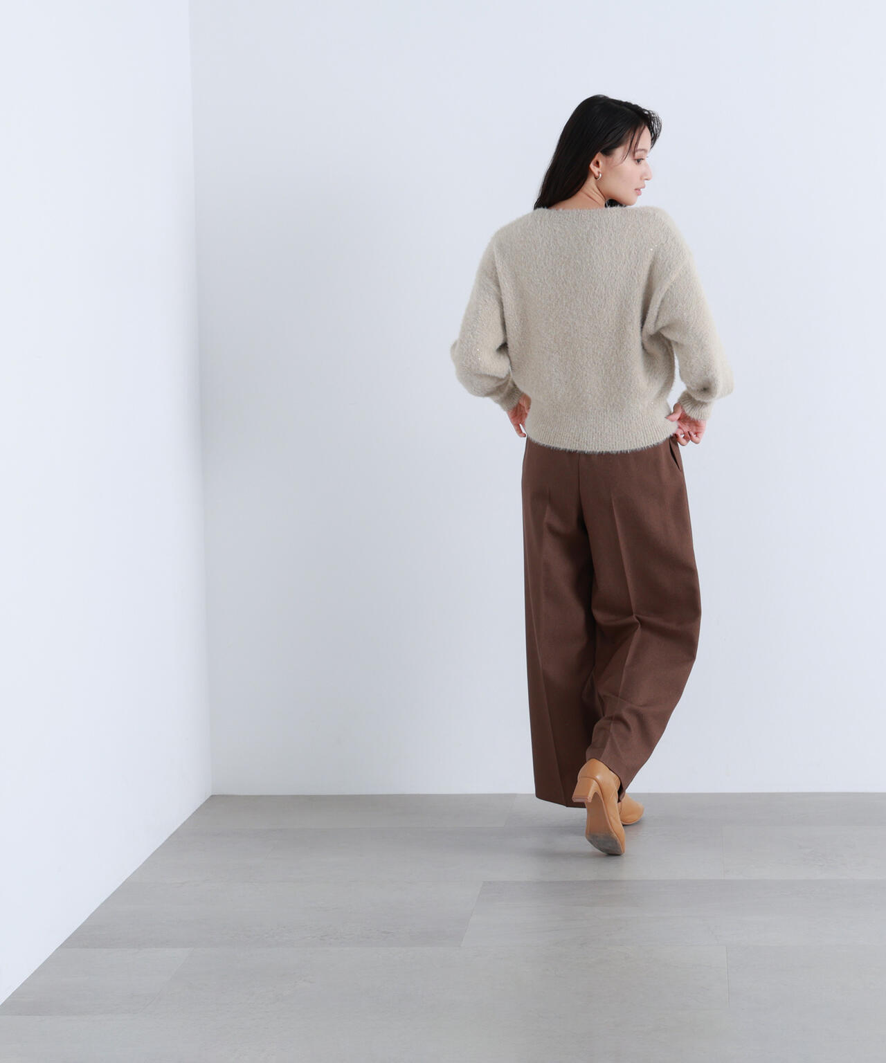 スパンコールフェザーニット