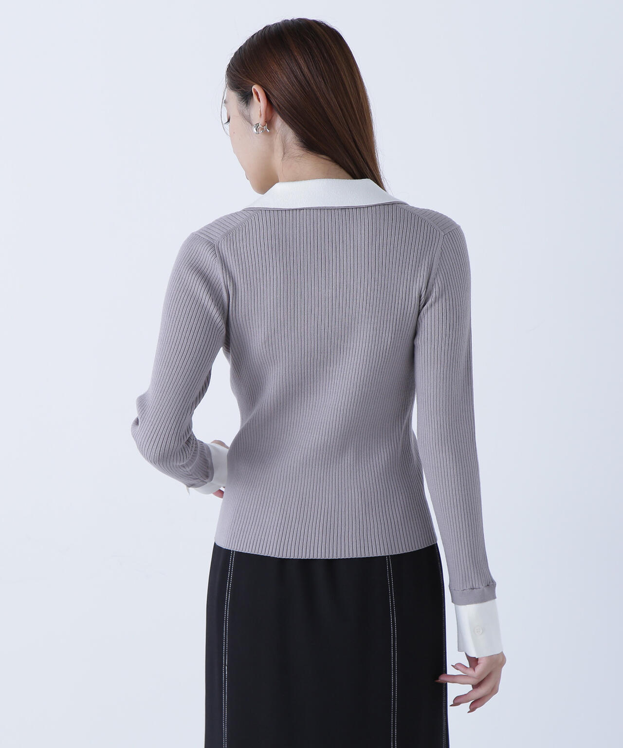 ダブルカラーVネックリブニット