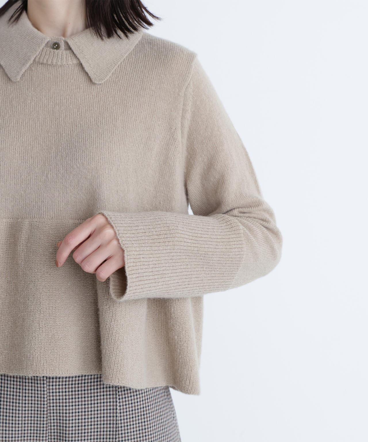 【Oggi掲載】襟付きペプラムニット