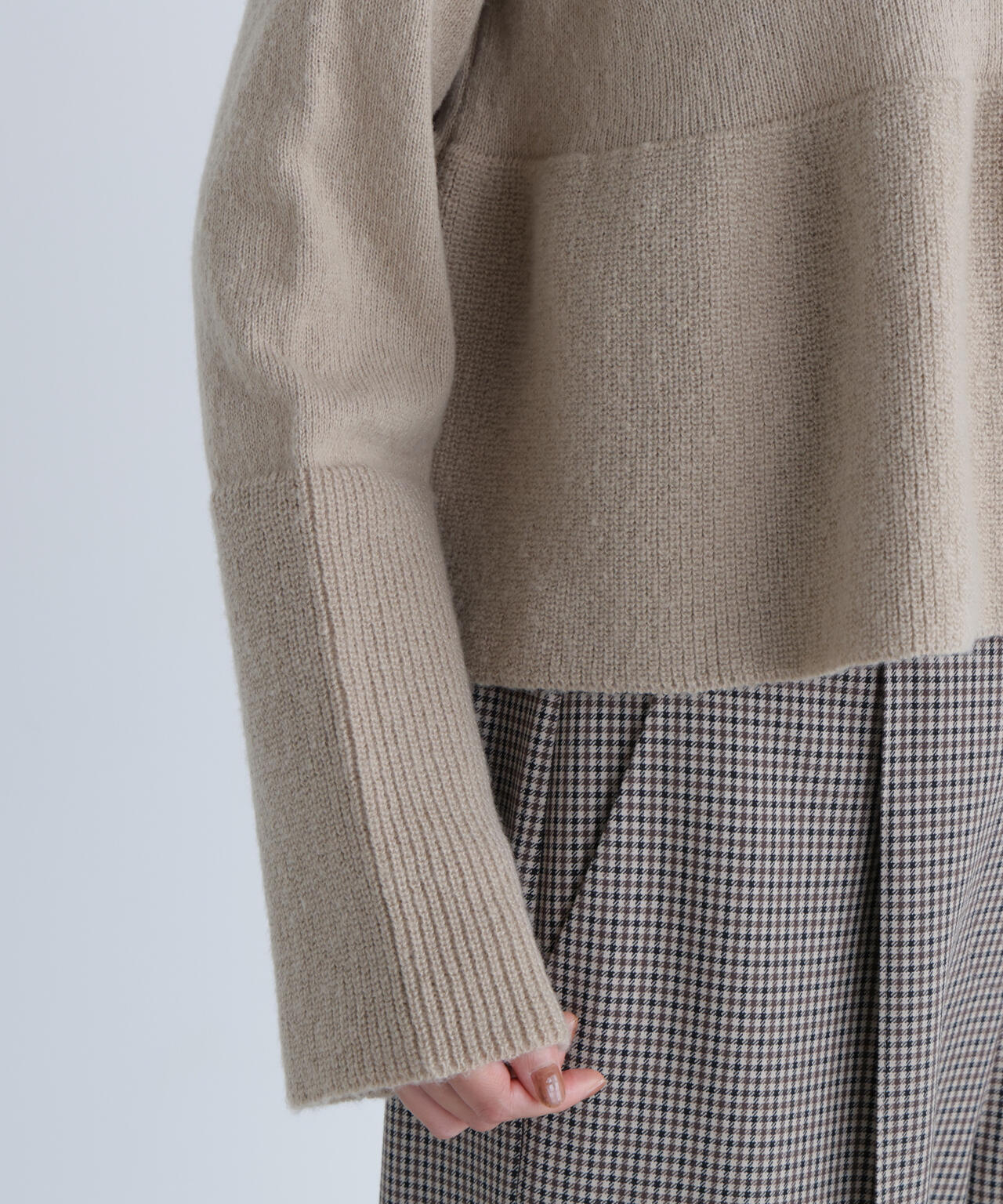 【Oggi掲載】襟付きペプラムニット