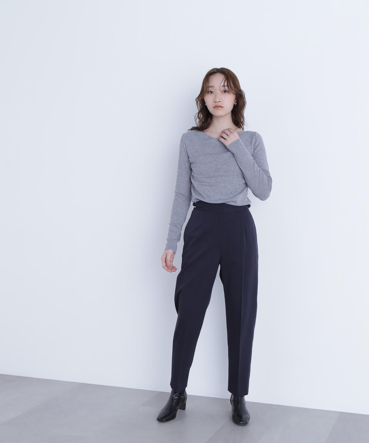 ドレープコンパクトニット