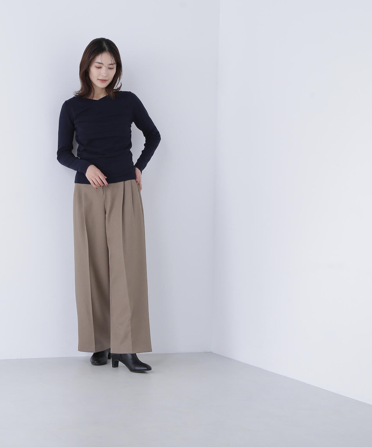 ドレープコンパクトニット