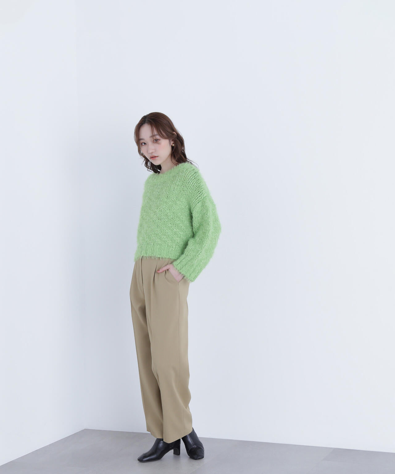 2wayネックスラブヤーンニット