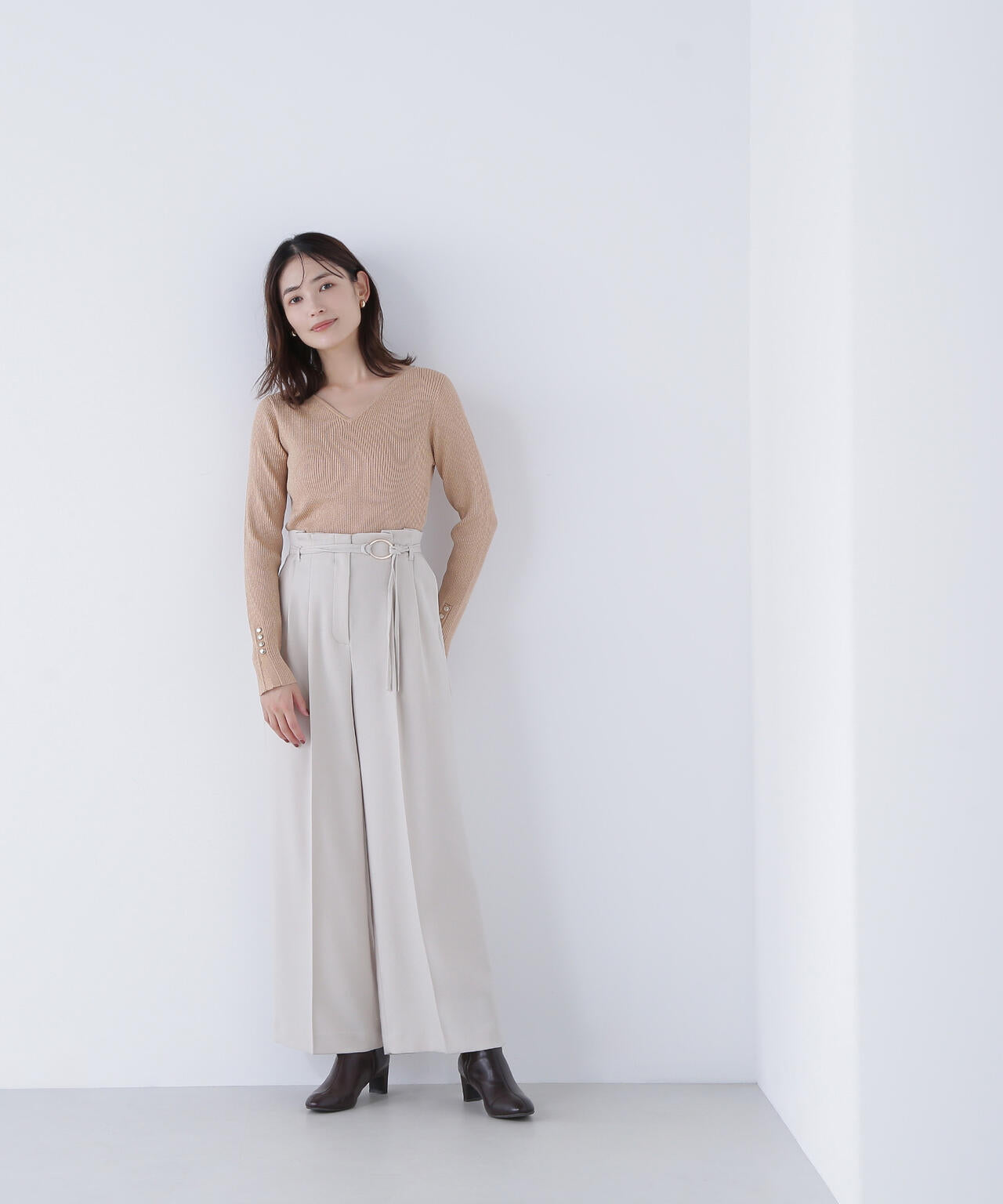 ニュアンスネックラメリブニット