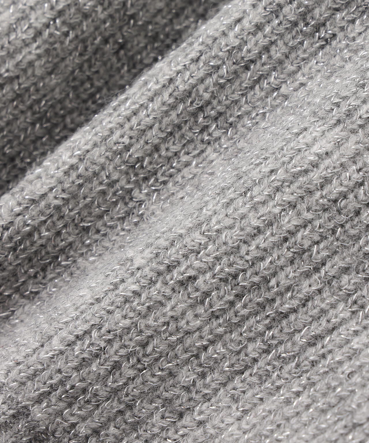 オフショルボクシーラメニット