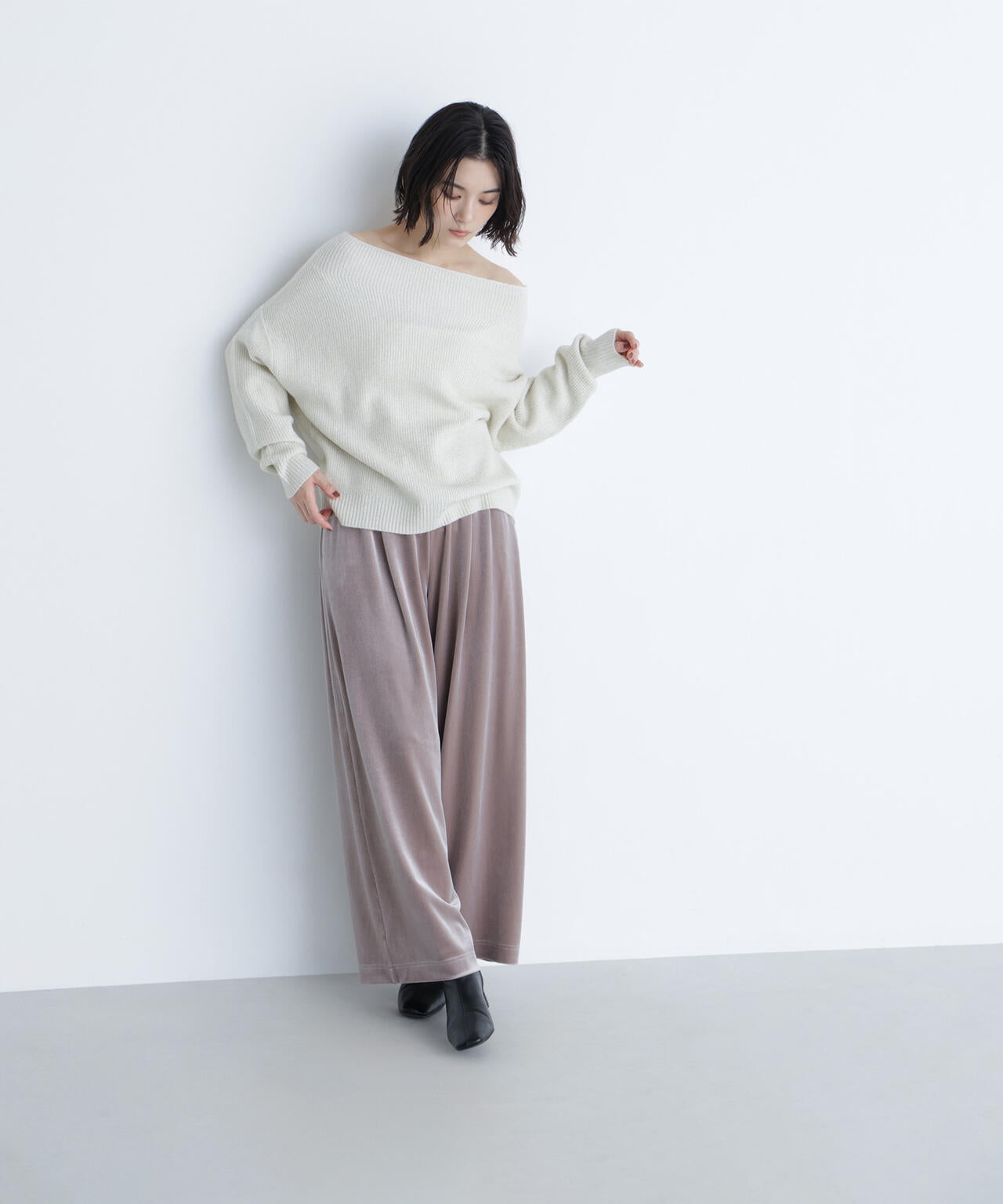 オフショルボクシーラメニット