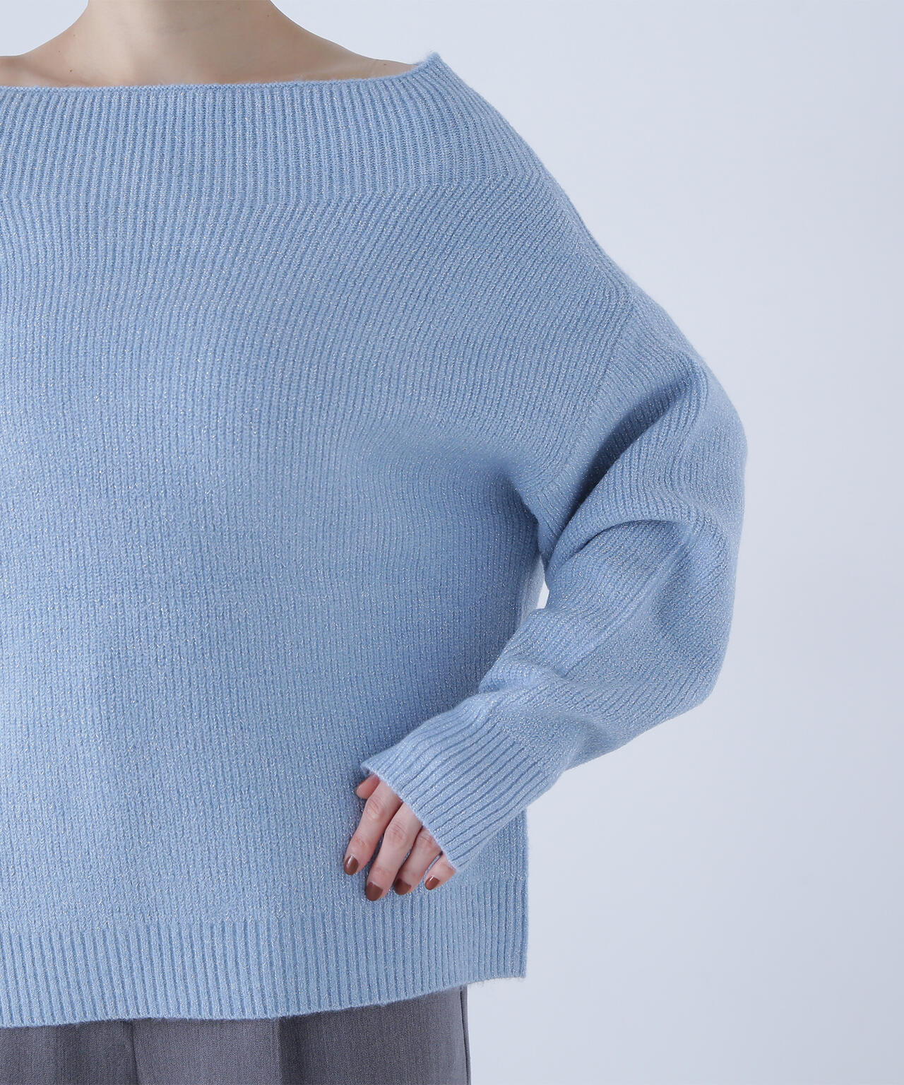 オフショルボクシーラメニット