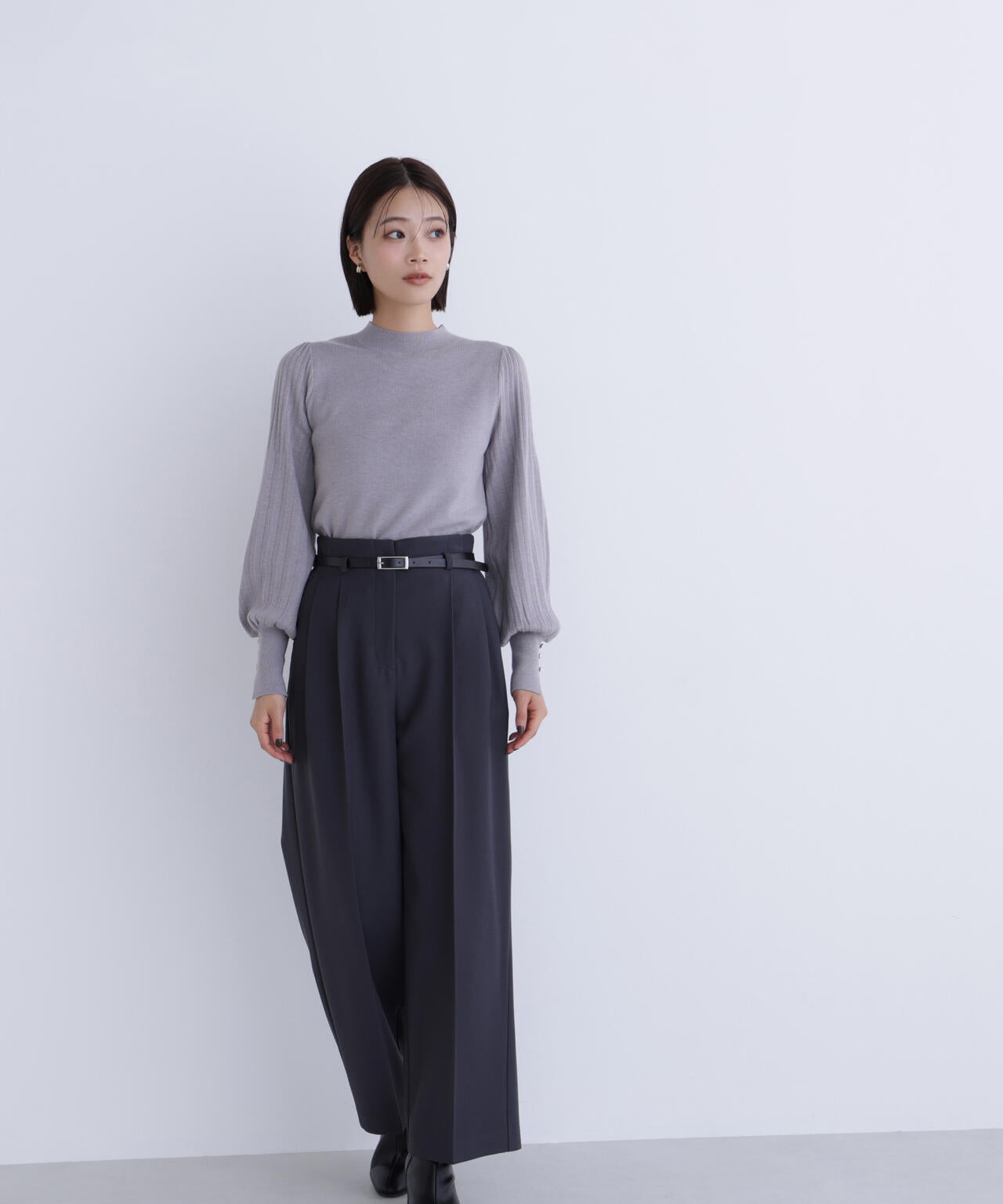 プリーツスリーブニット