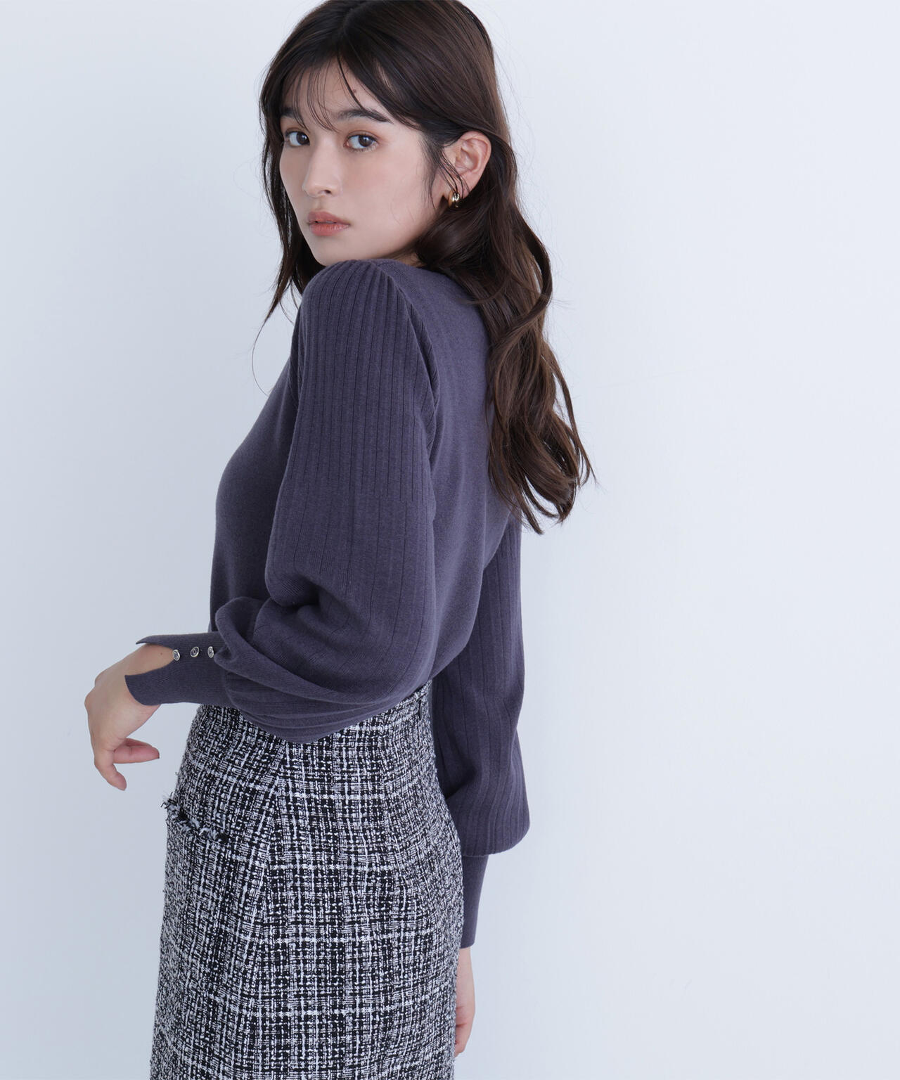プリーツスリーブニット