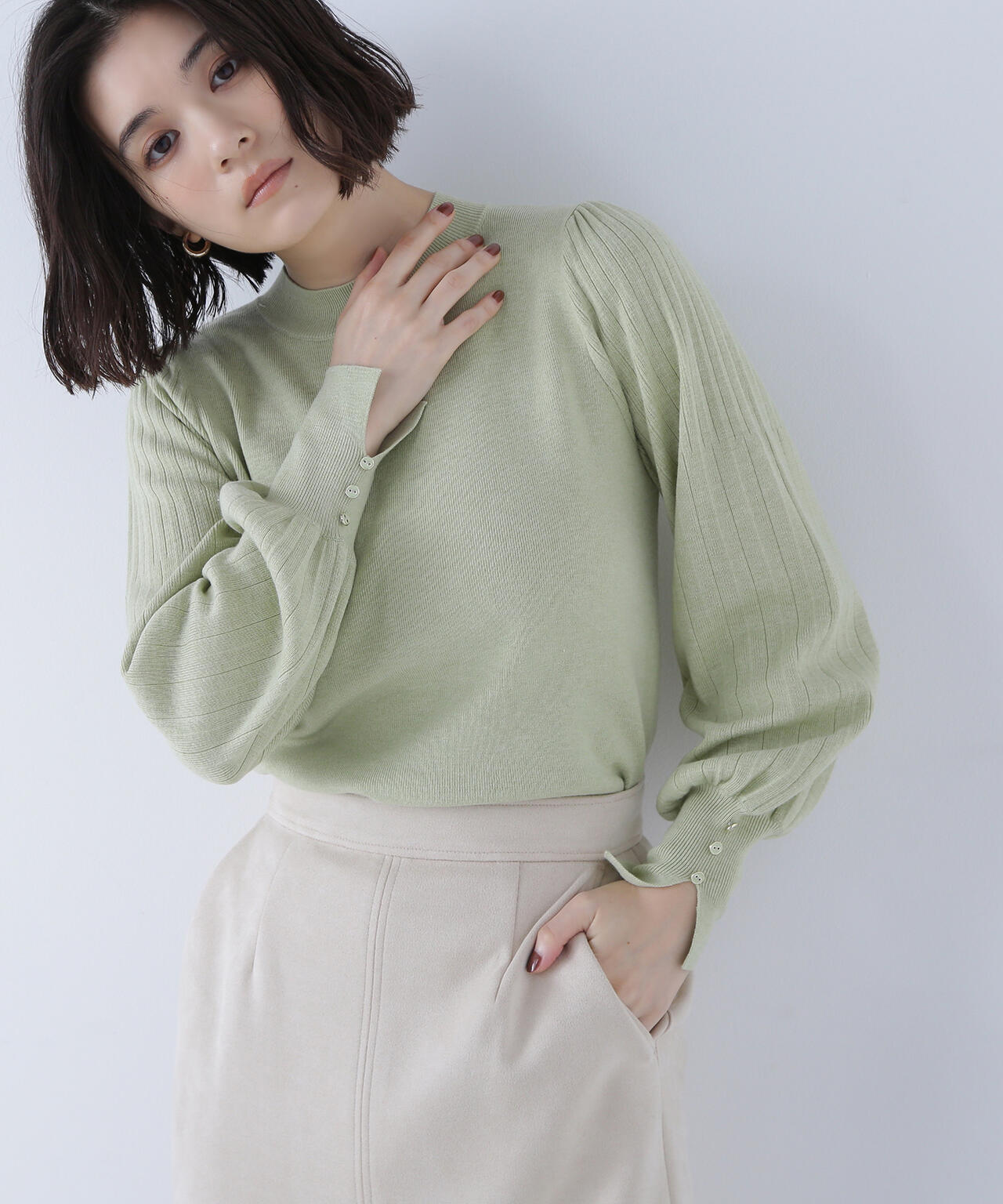 プリーツスリーブニット