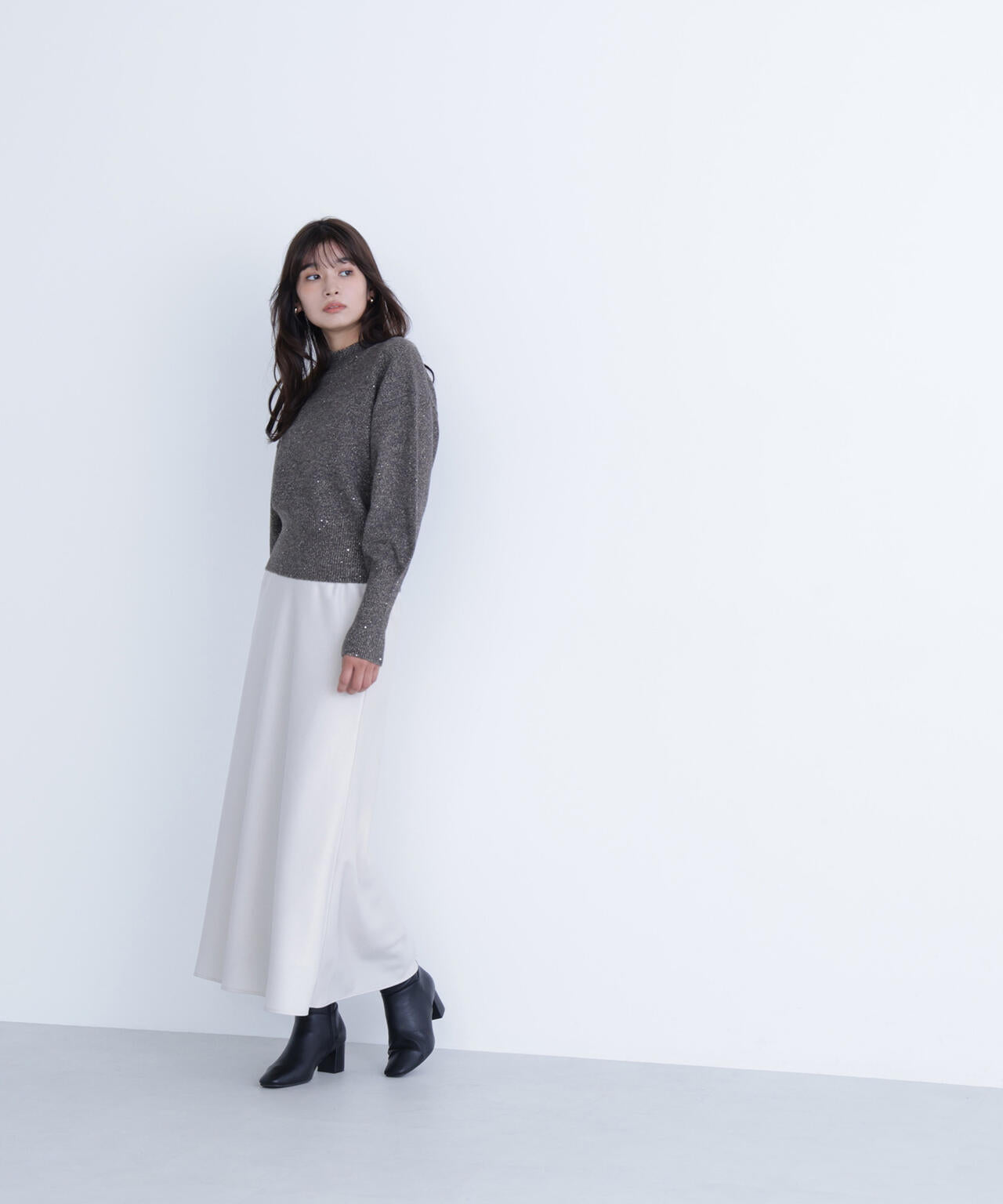 フラワースパンコールニット