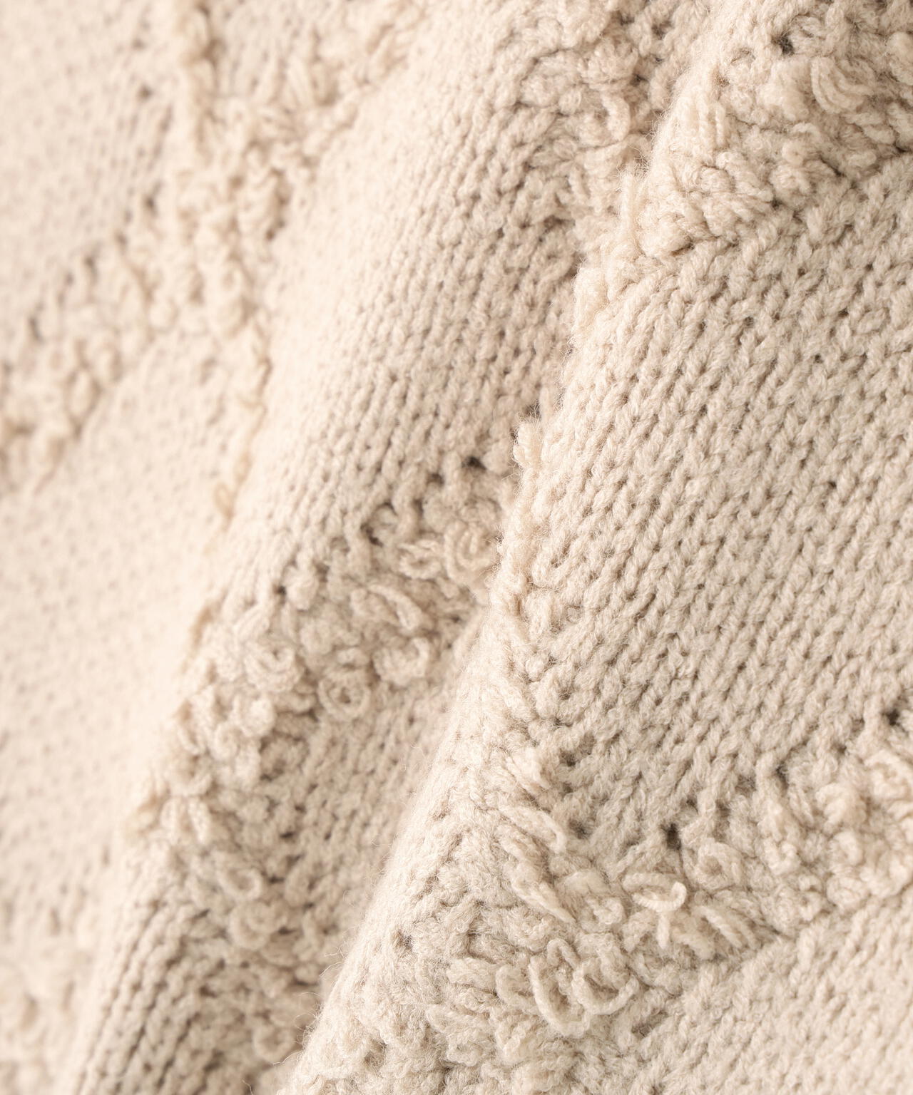 ダイヤ柄クロップドニット