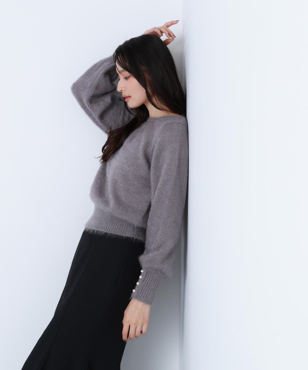 パールボタンヘアリーニット