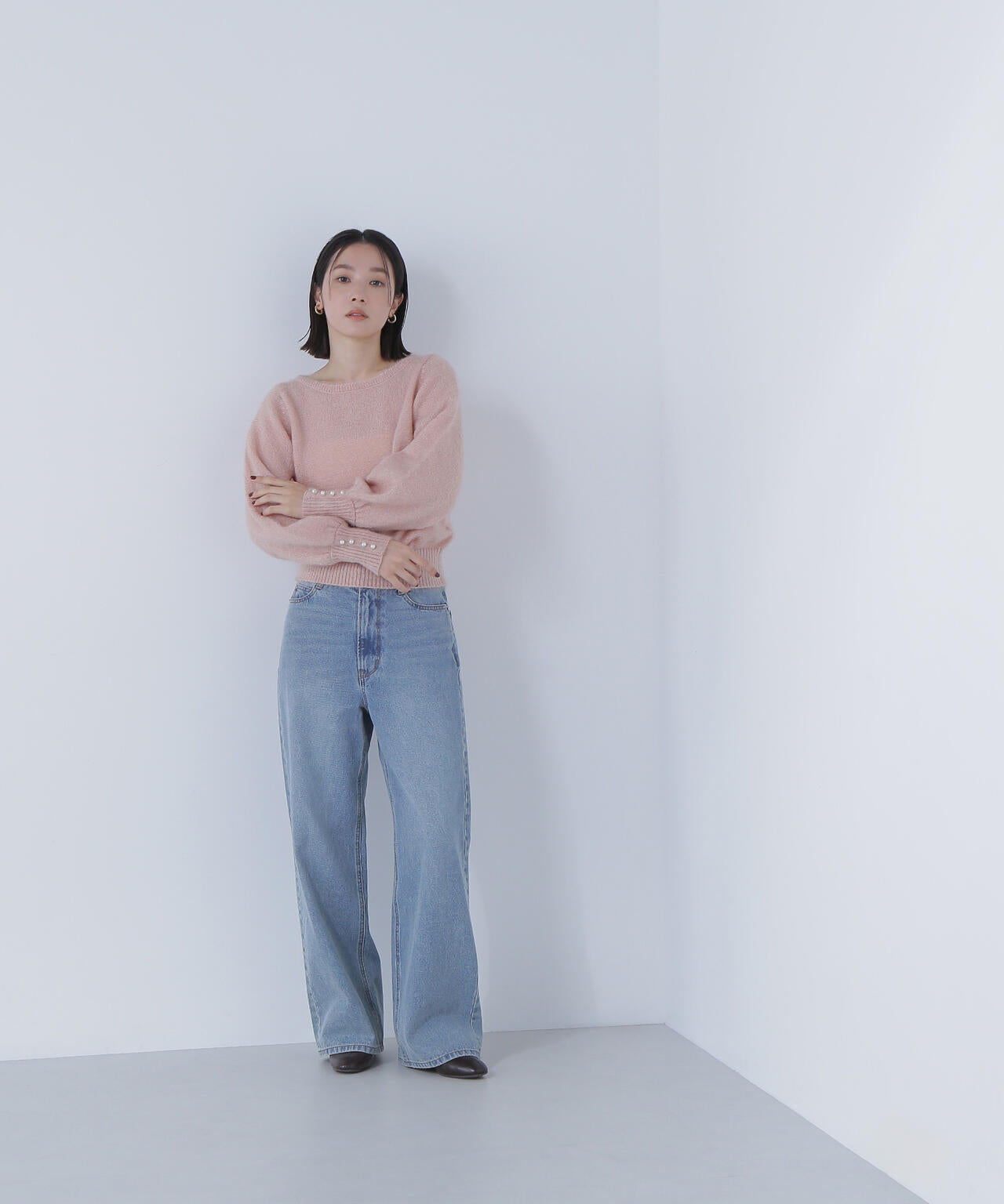 パールボタンヘアリーニット