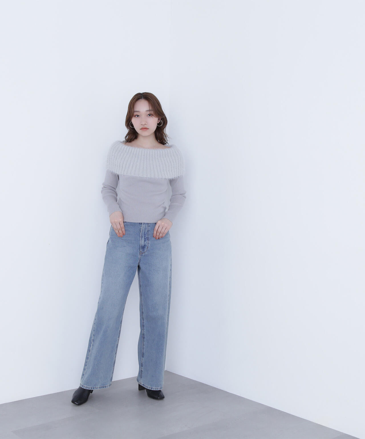 シャギーオフショルニット