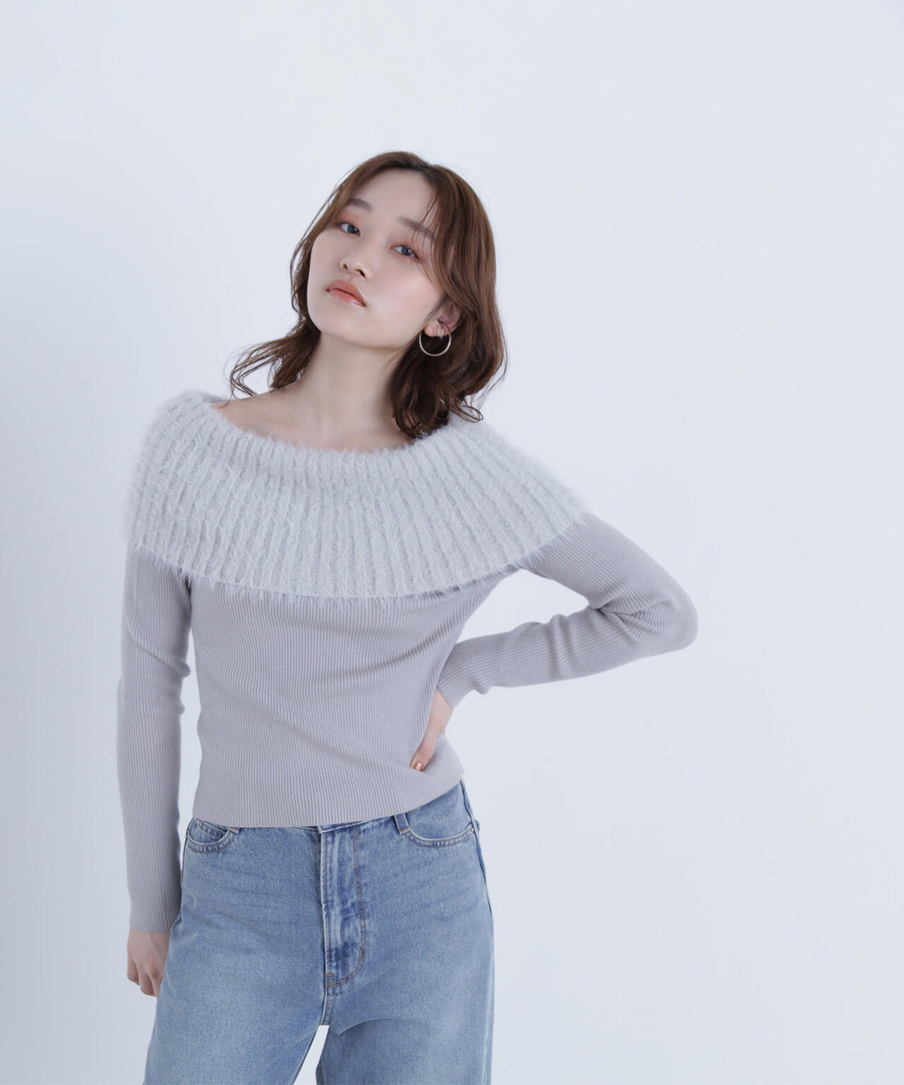 シャギーオフショルニット