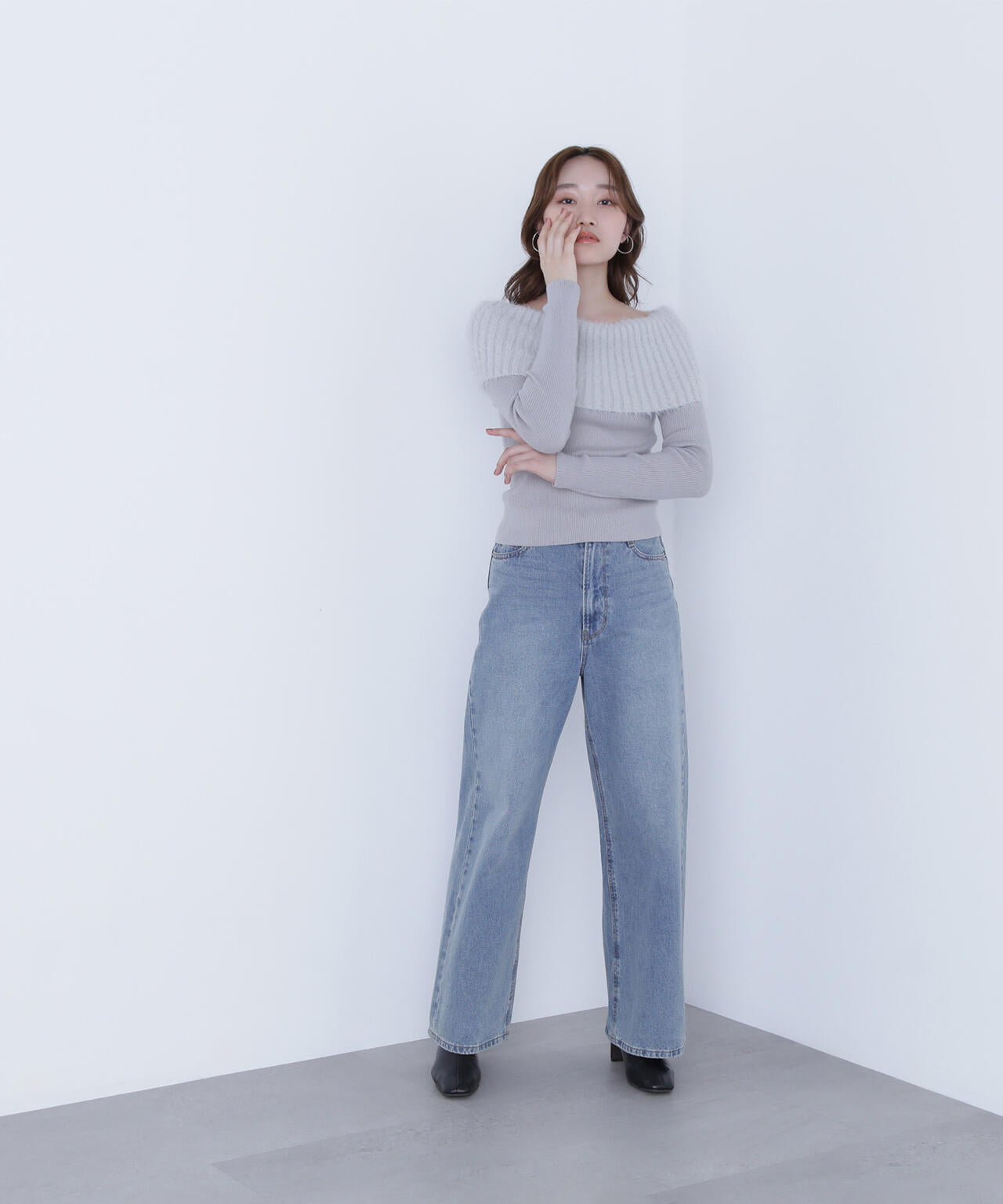 シャギーオフショルニット