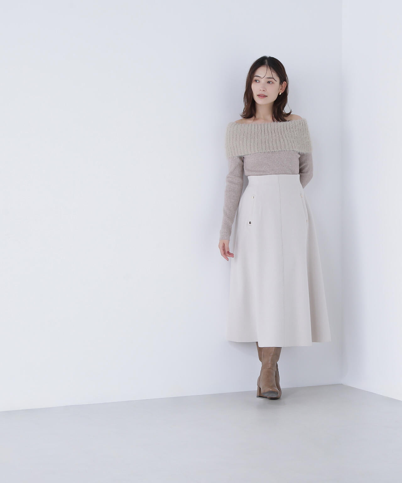 シャギーオフショルニット