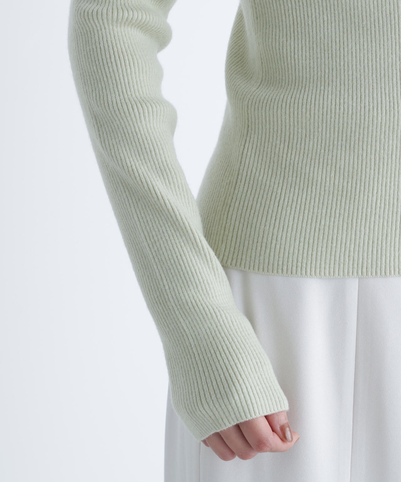 シャギーオフショルニット