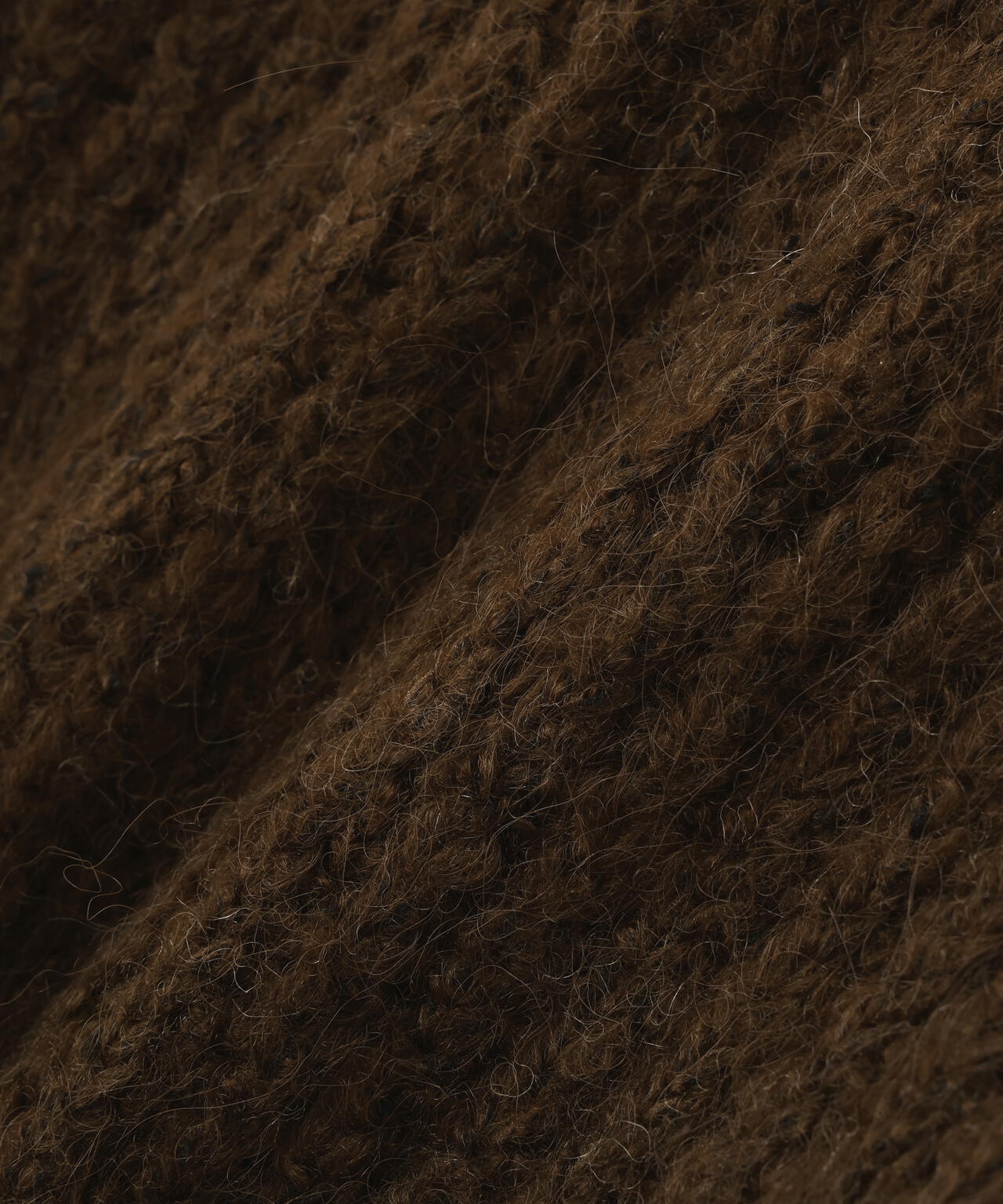 【BLANC】クロップドアゼフォルムニット