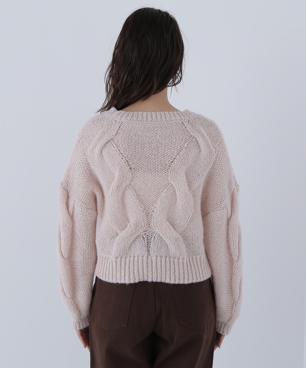 ナチュラルビューティーベーシック（NATURAL BEAUTY BASIC）/クロップドビッグケーブルニット Oggi掲載】クロップドビッグケーブルニット | NATURAL BEAUTY BASIC