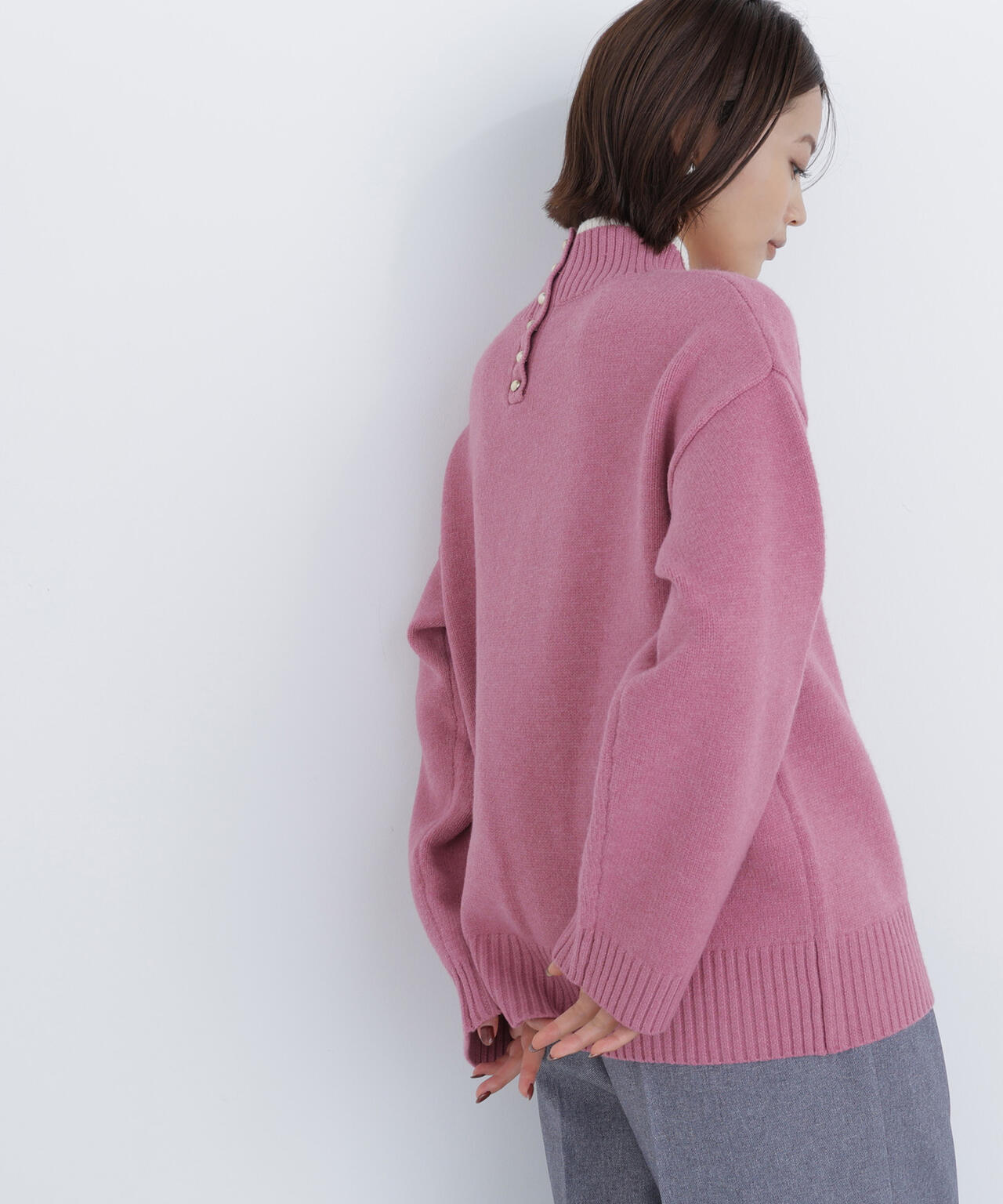 バックボタンタートルニット | NATURAL BEAUTY BASIC（ナチュラル