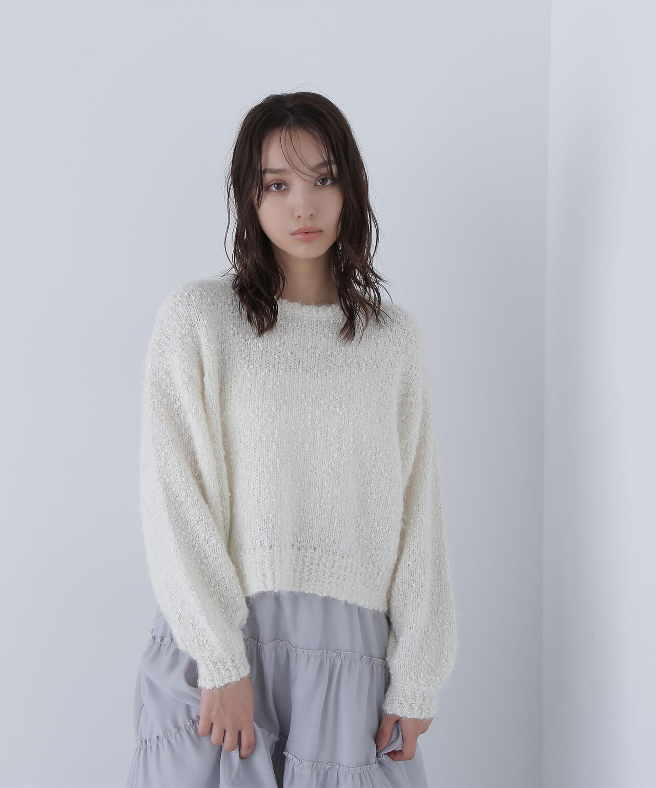 フェザーネップニット