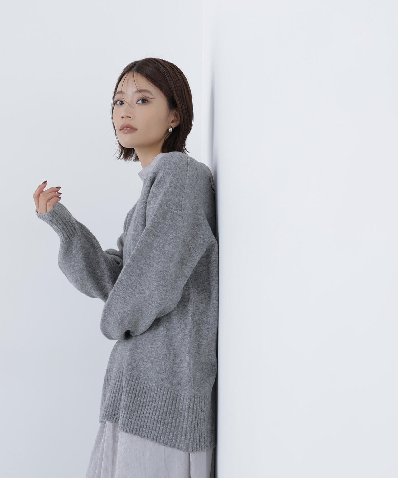 バックスリットミドルニット | NATURAL BEAUTY BASIC（ナチュラル